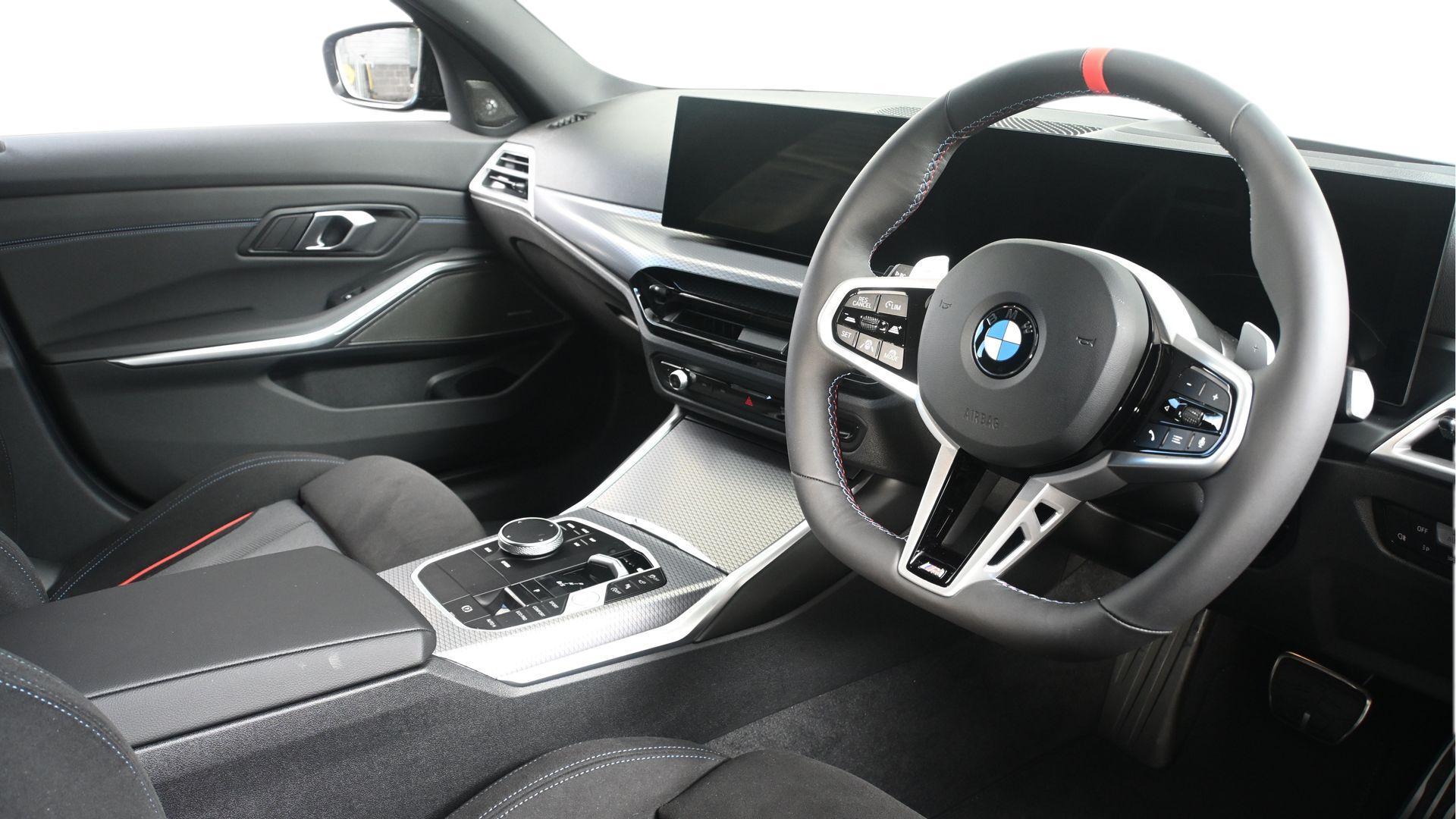 BMW 3 Series view 6