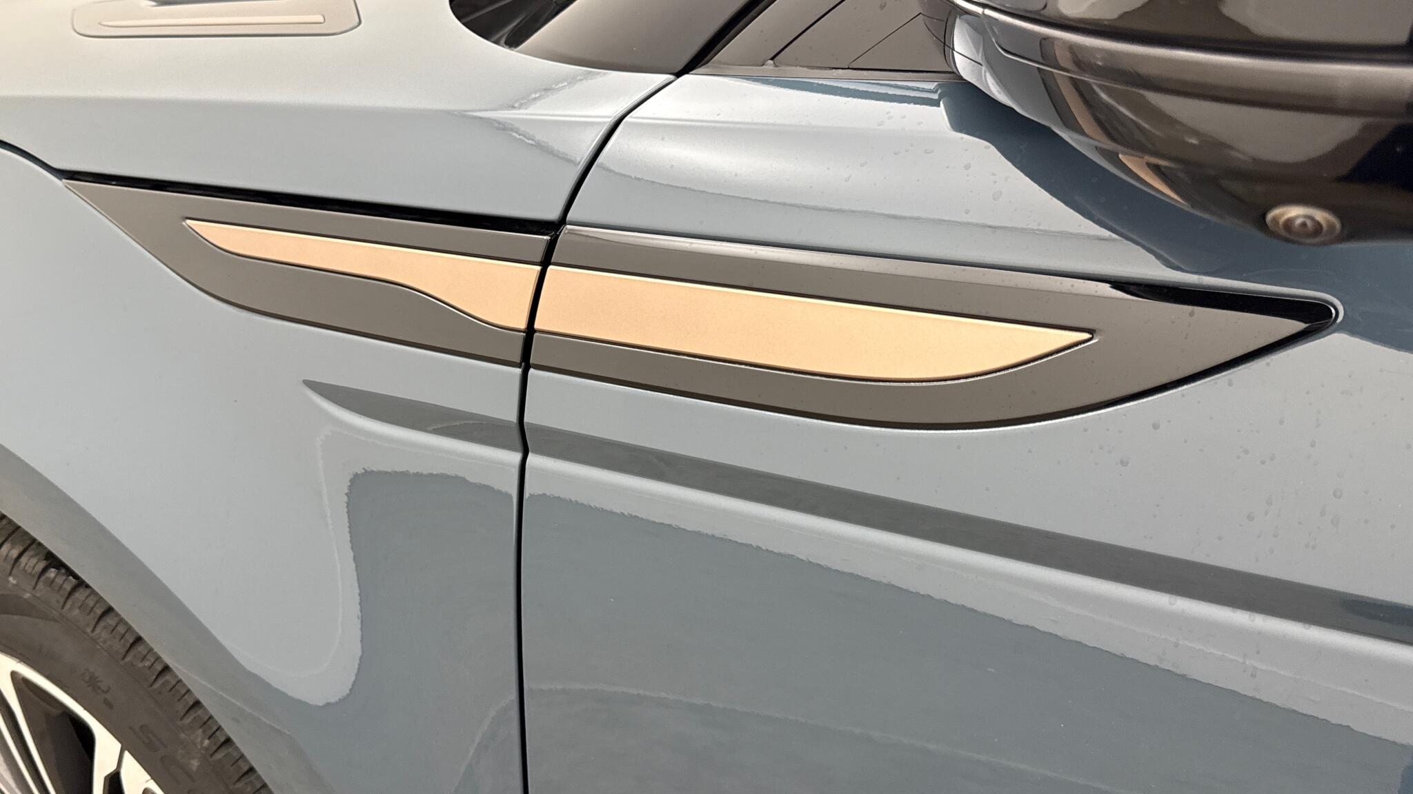 Land Rover Range Rover Evoque view 20