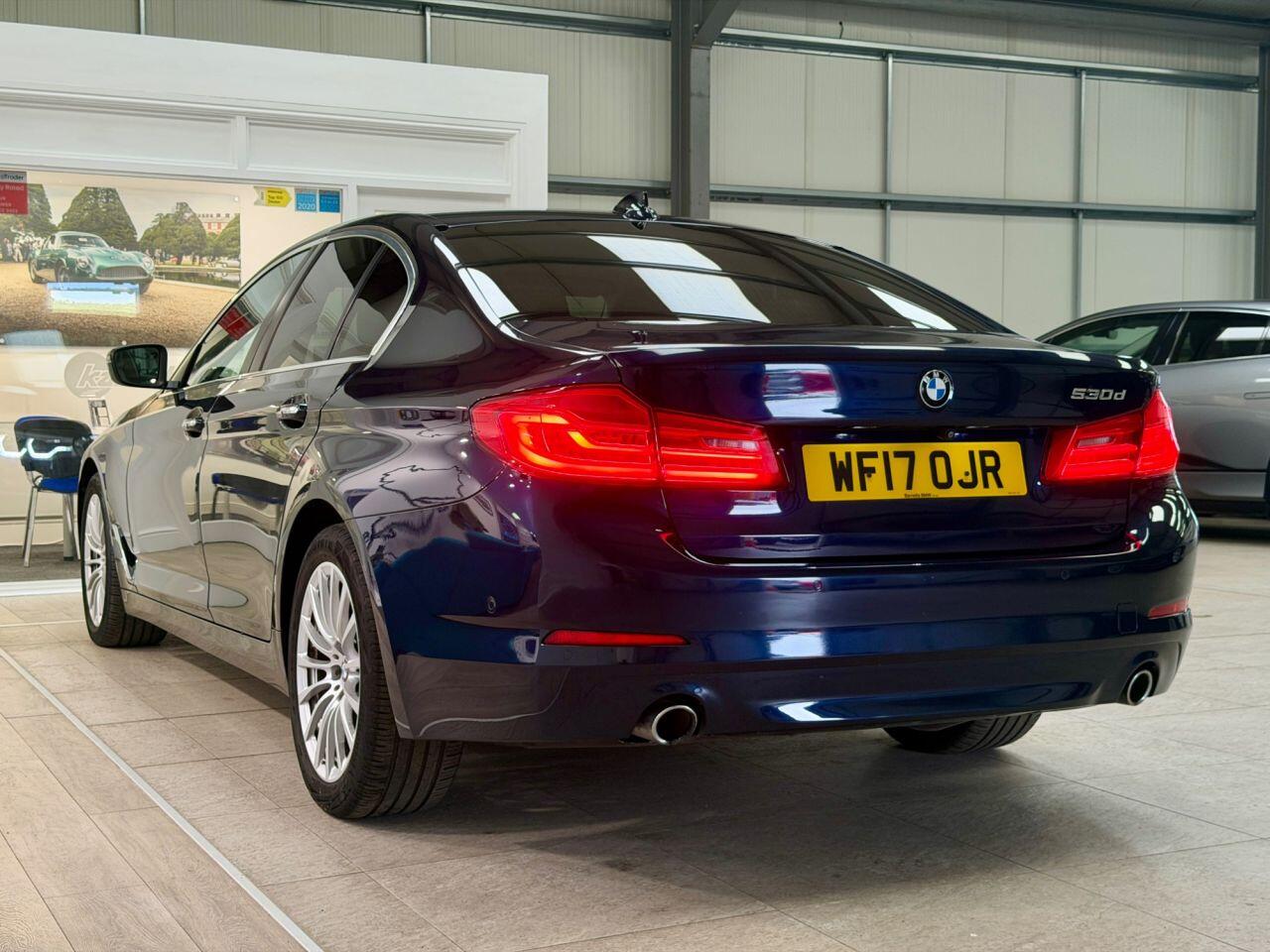 BMW 5 Series view 22