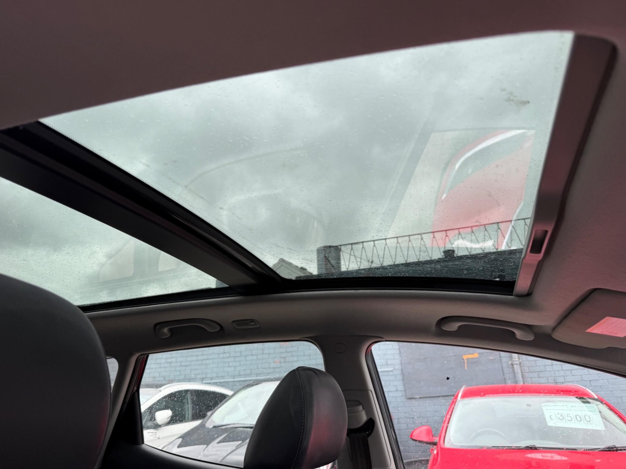 Kia Venga view 13