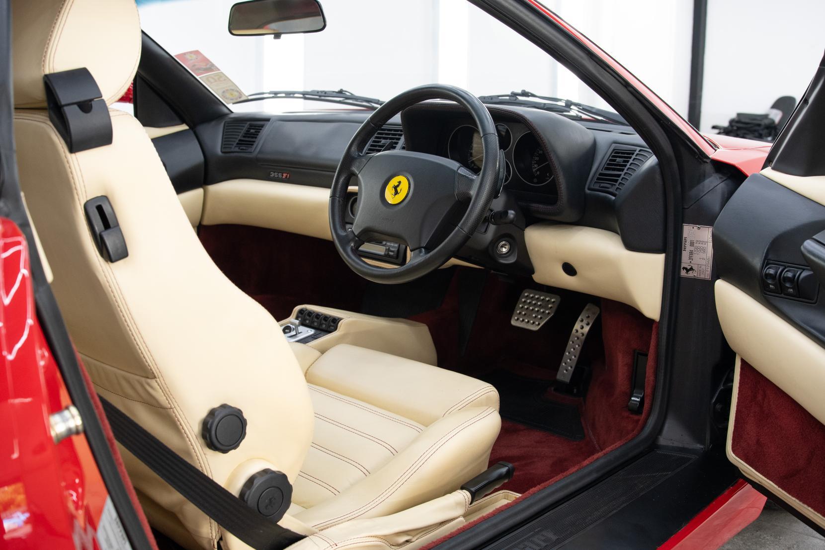 Ferrari 355 F1 view 4