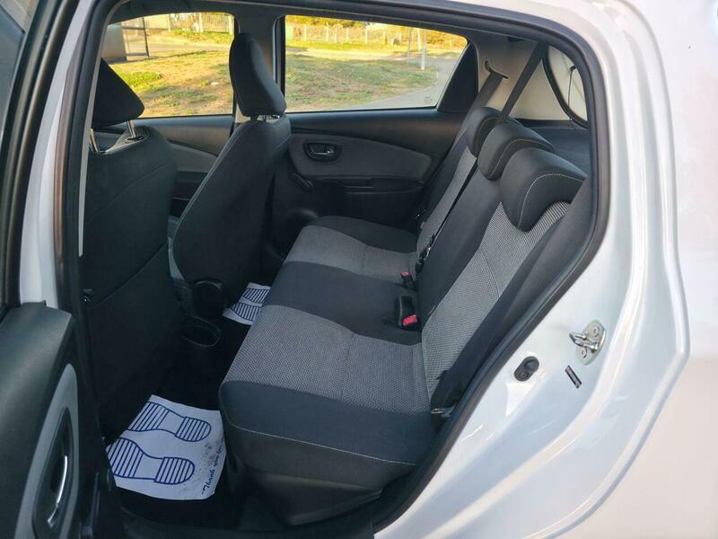 Toyota Yaris view 42