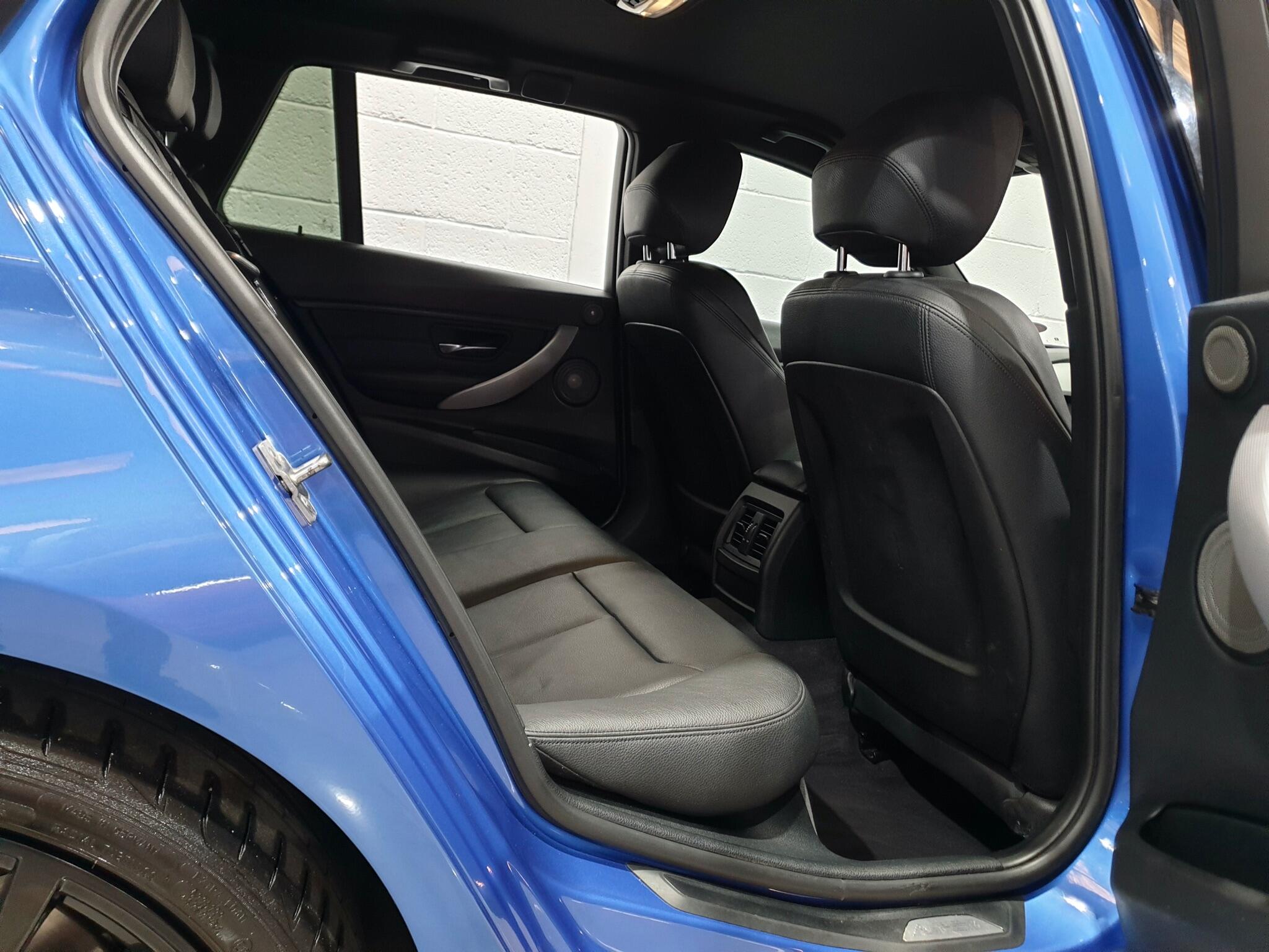 BMW 3 Series view 47