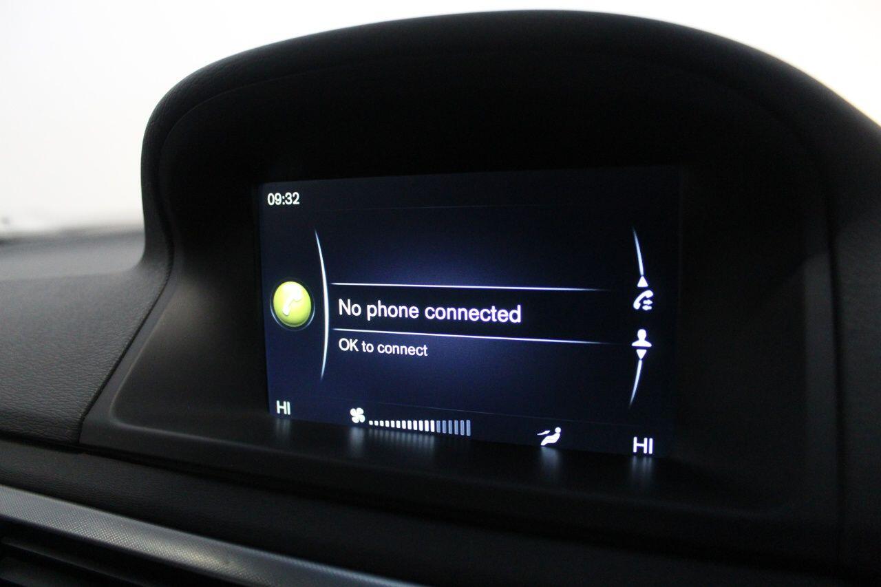 Volvo V70 view 38