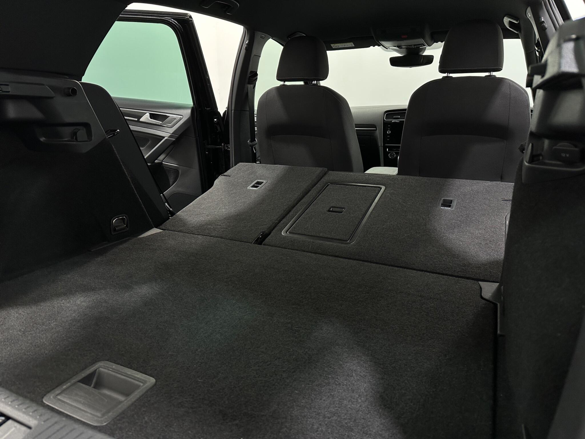 Volkswagen Golf view 46