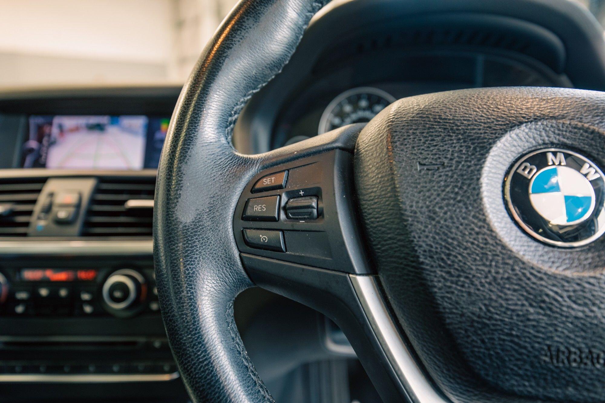 BMW X3 view 14