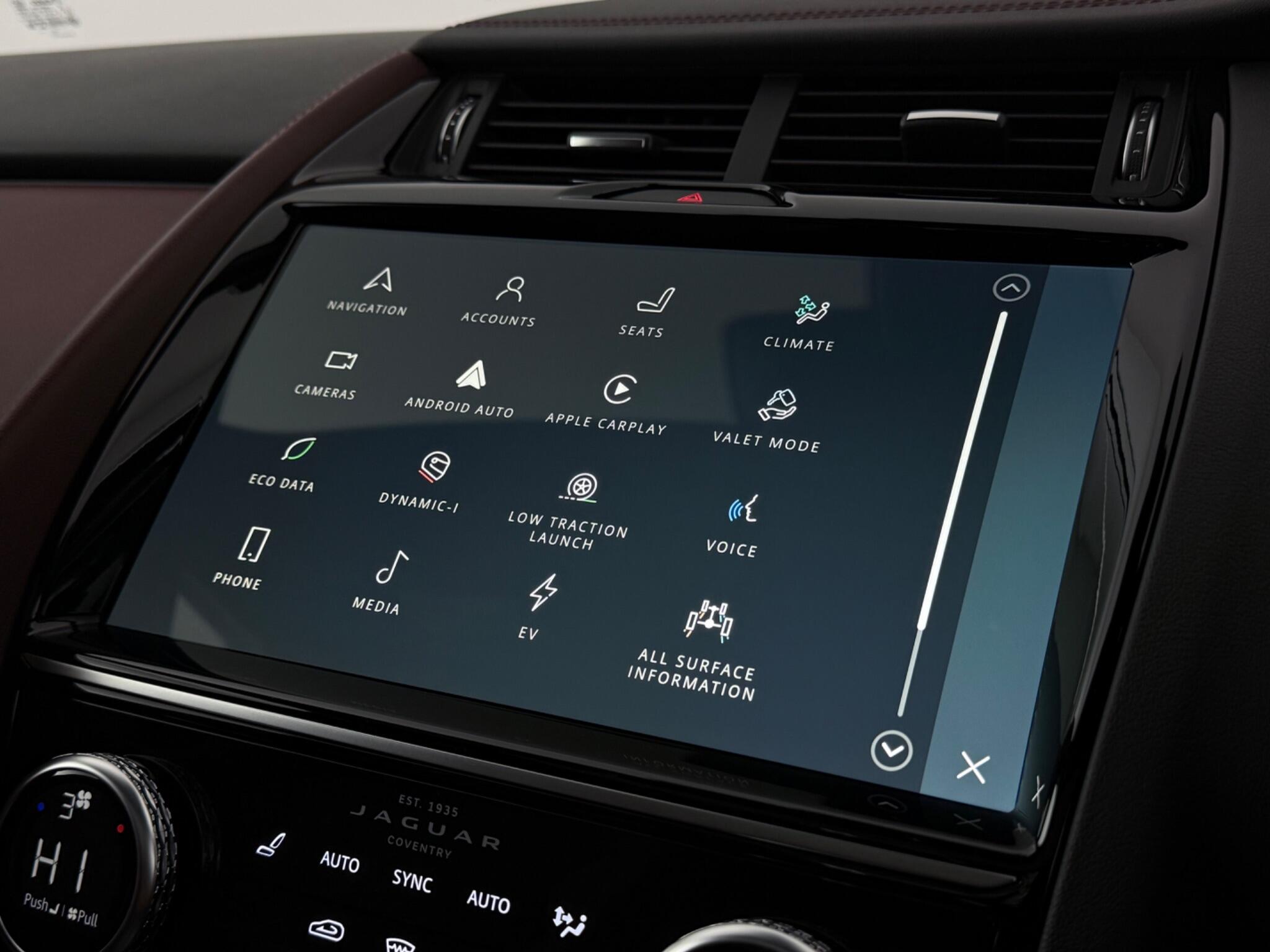 Jaguar E-Pace view 35