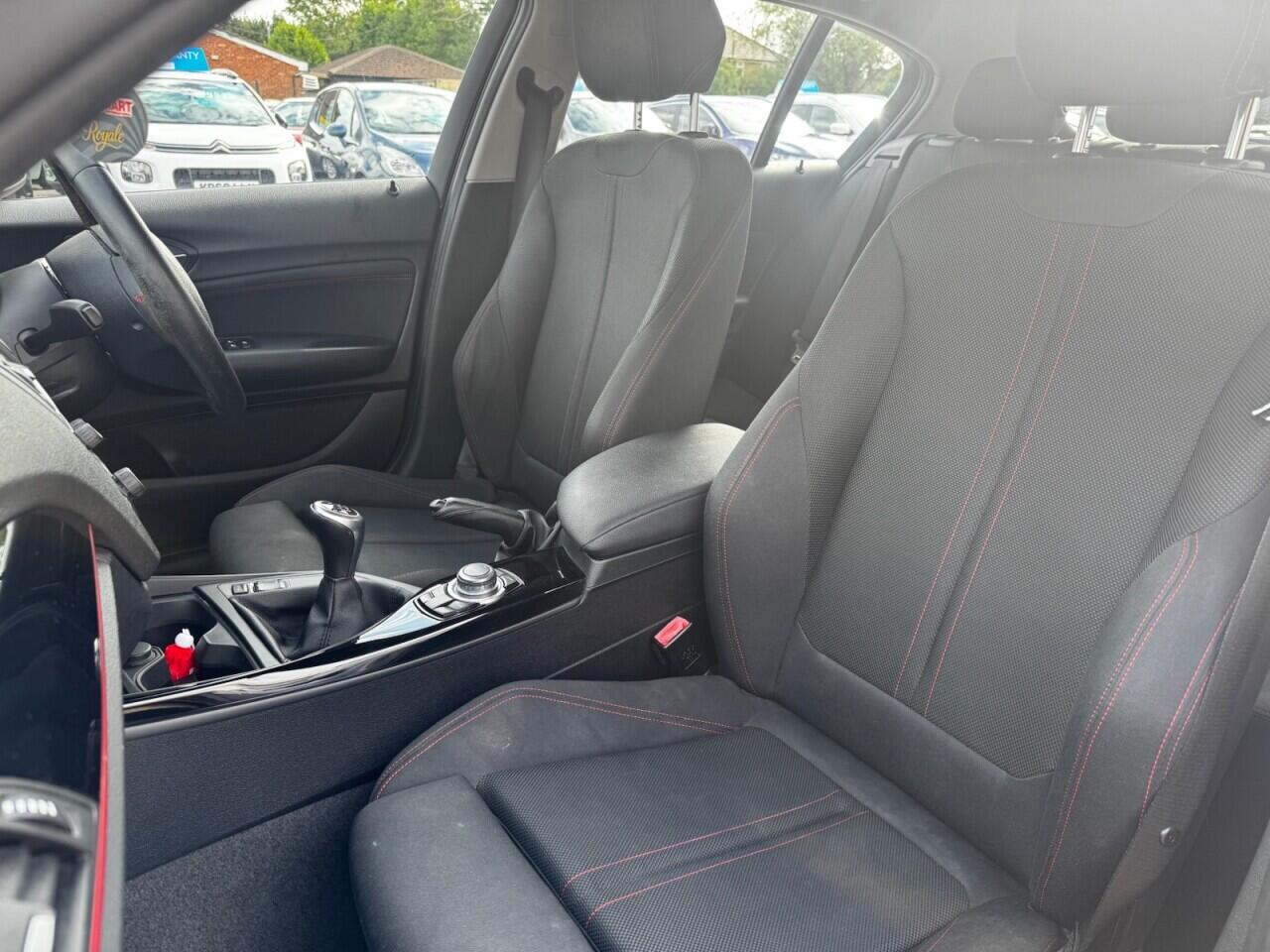 BMW 1 Series view 29