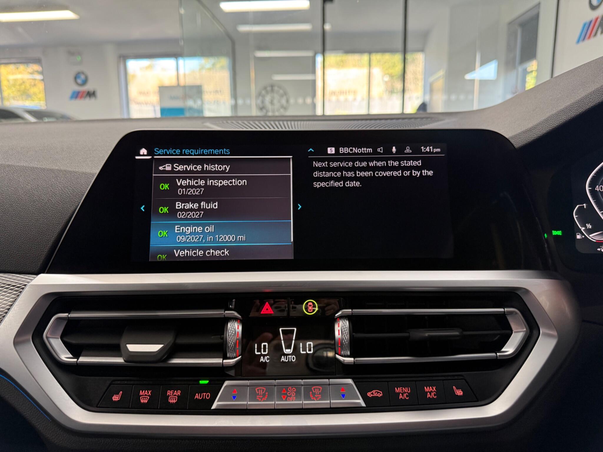 BMW 3 Series view 16