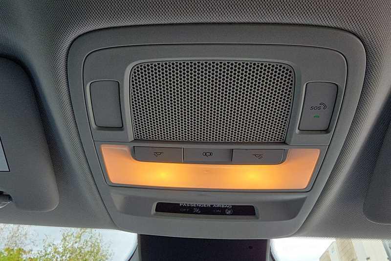 MG ZS view 38