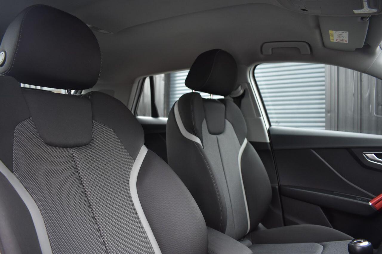 Audi Q2 view 16