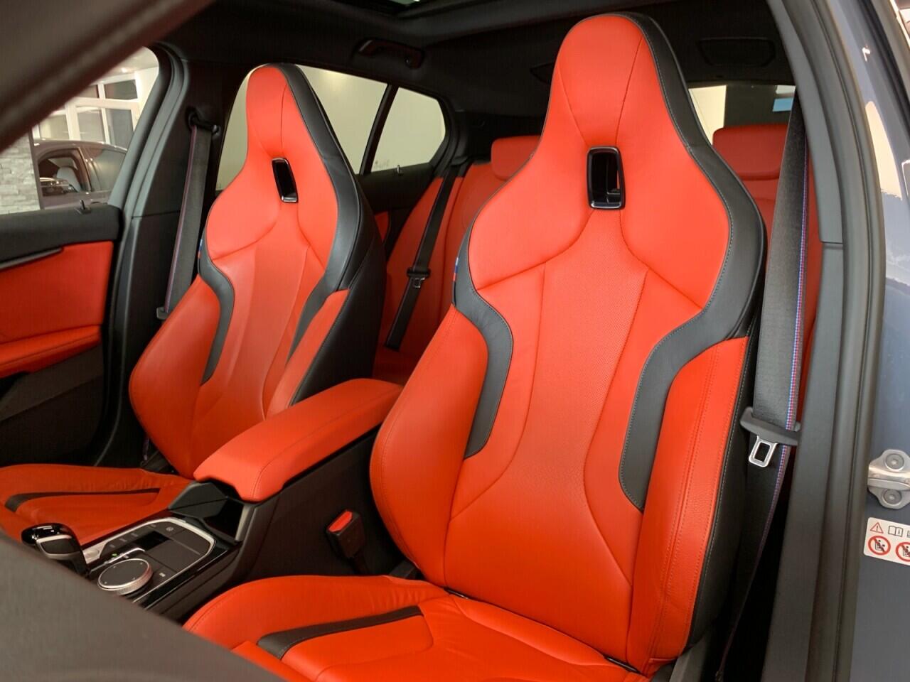 BMW 1 Series view 34
