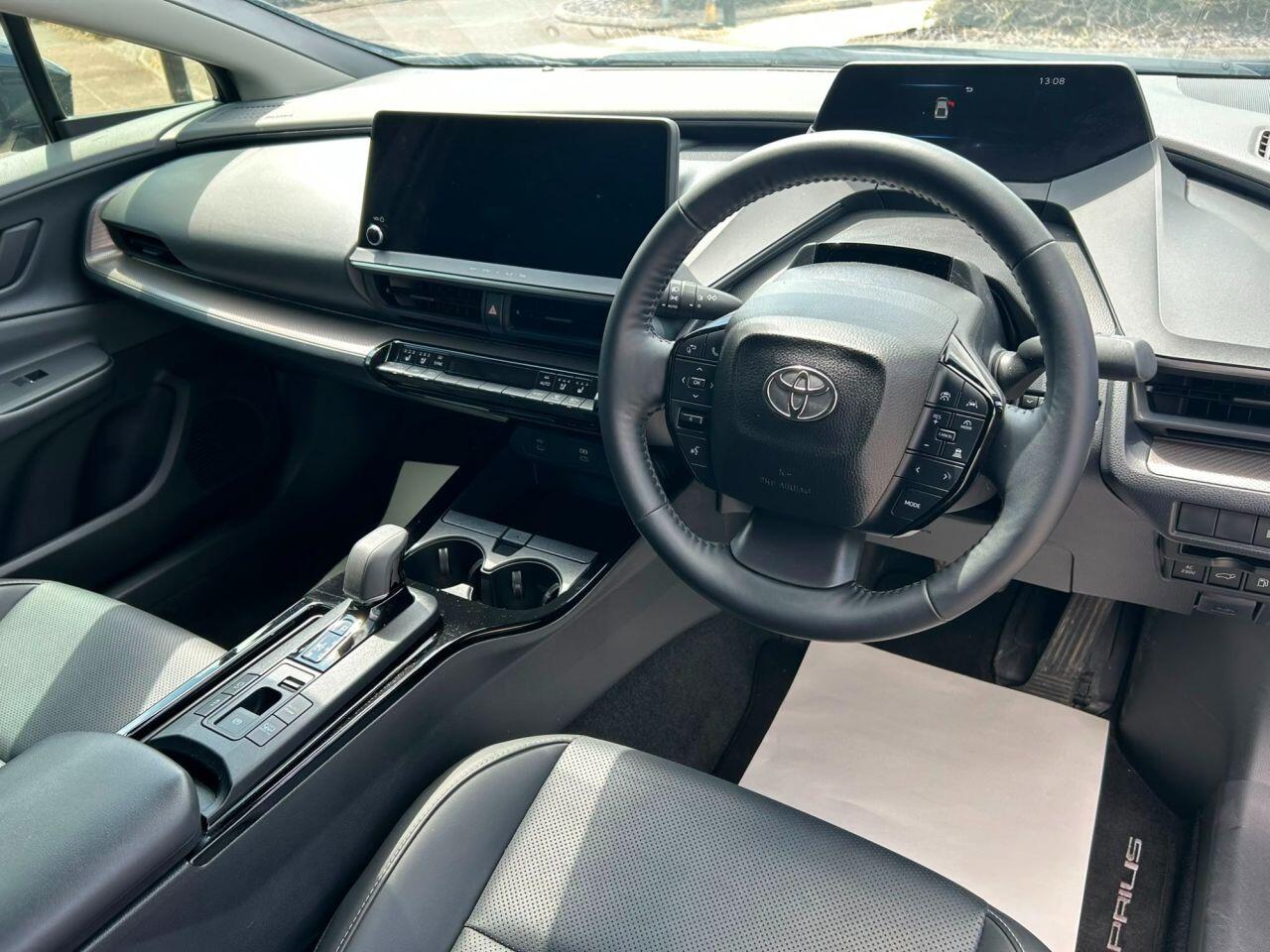 Toyota Prius view 18