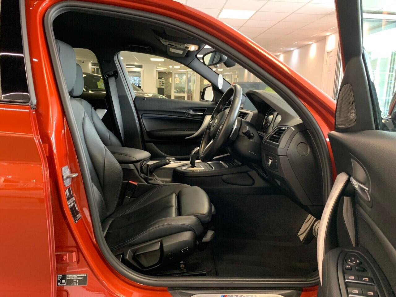 BMW 1 Series view 20