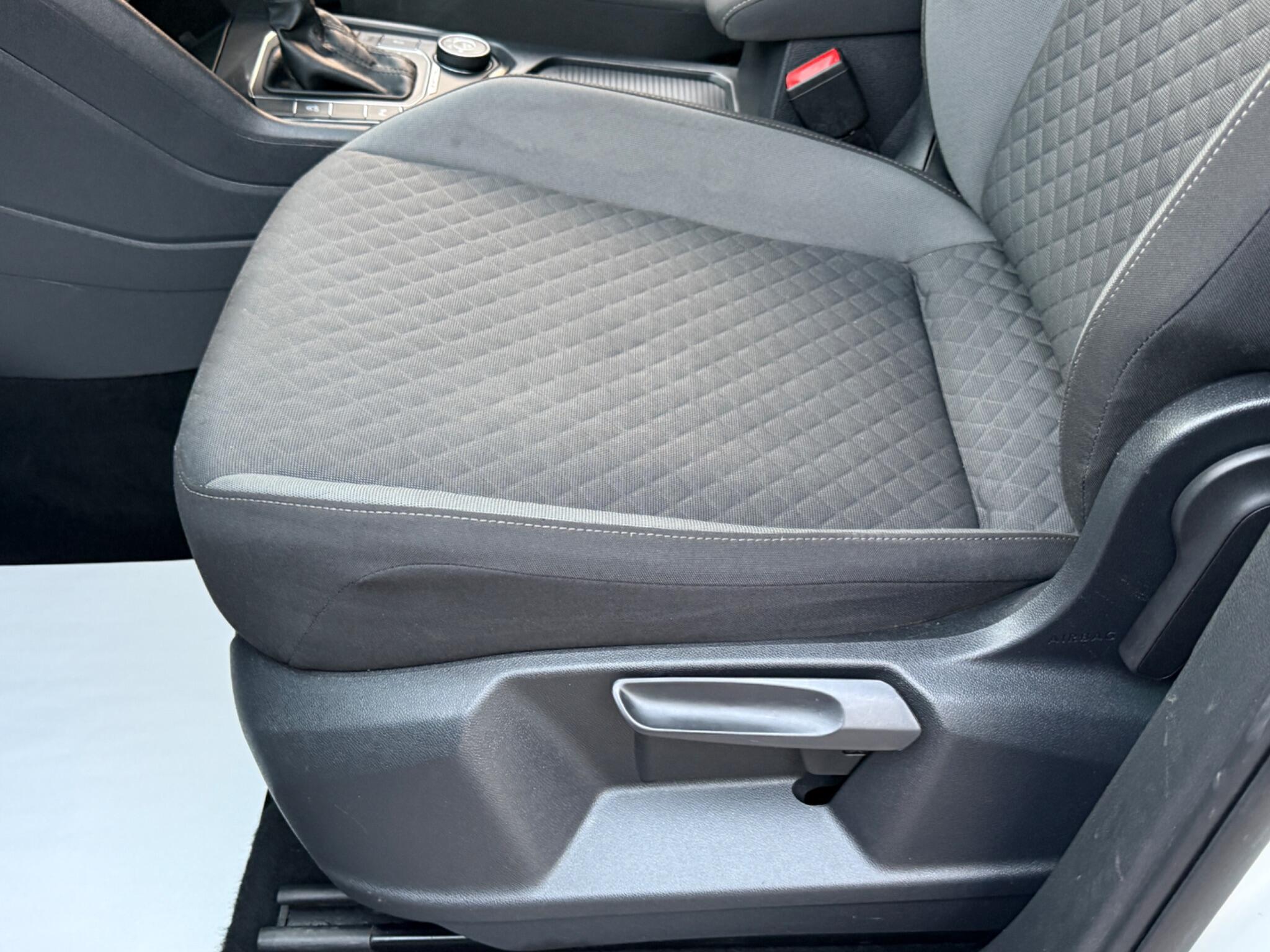 Volkswagen Tiguan - Image 54