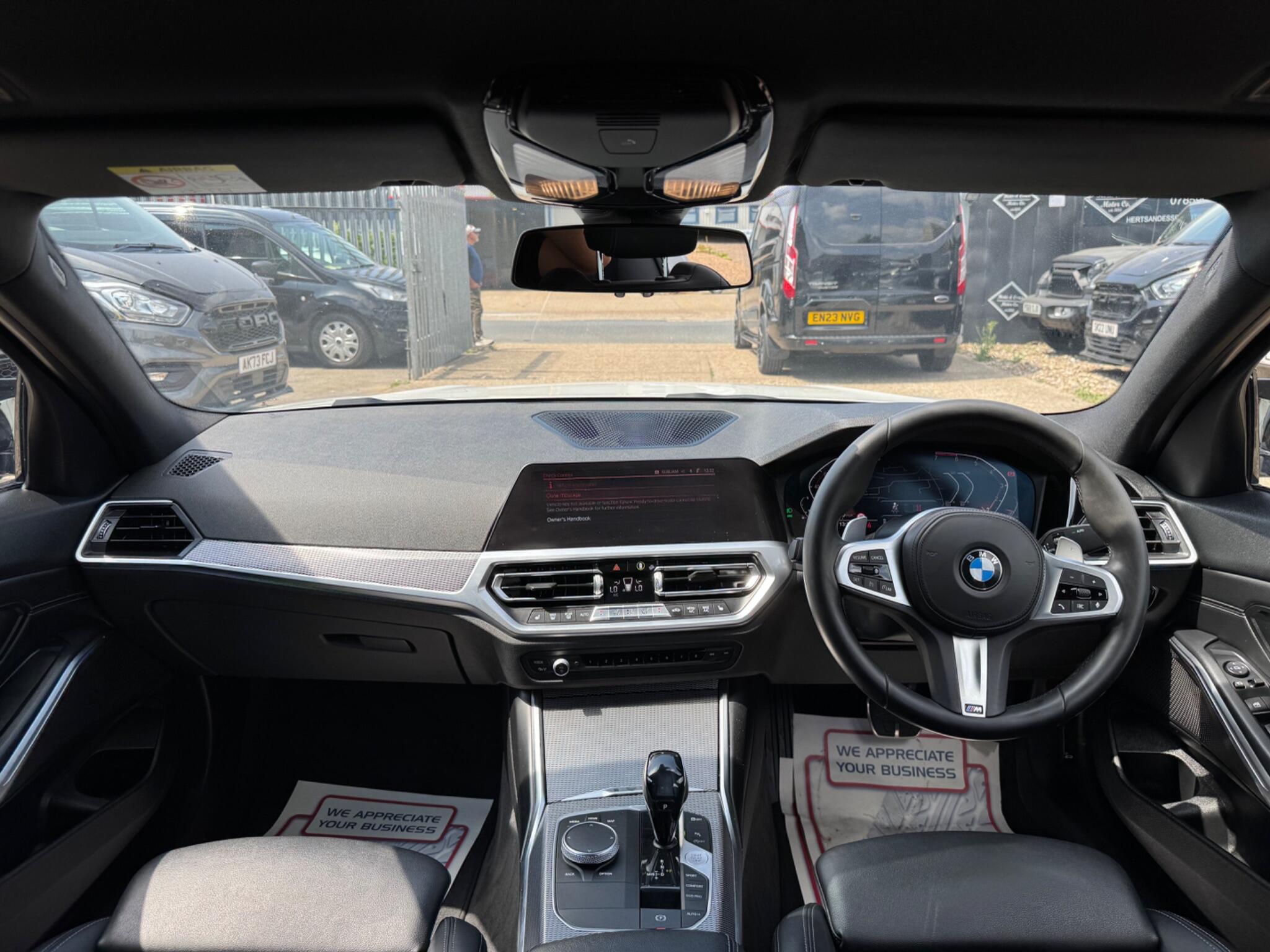 BMW 3 Series view 15