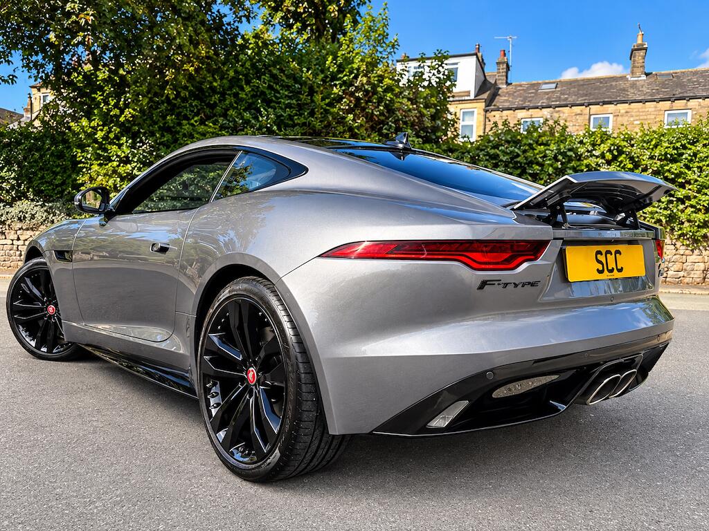 Jaguar F-Type view 15