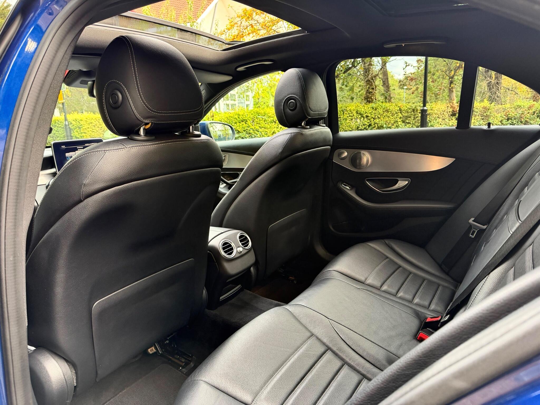 Mercedes-Benz C-Class view 12