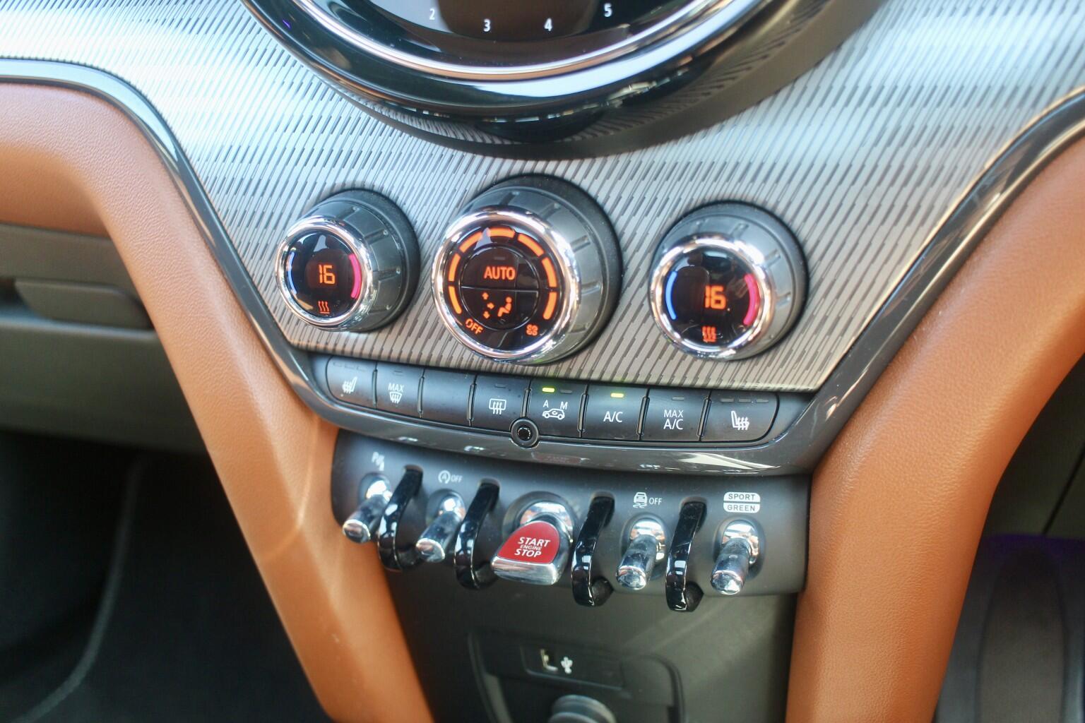 Mini Countryman view 18