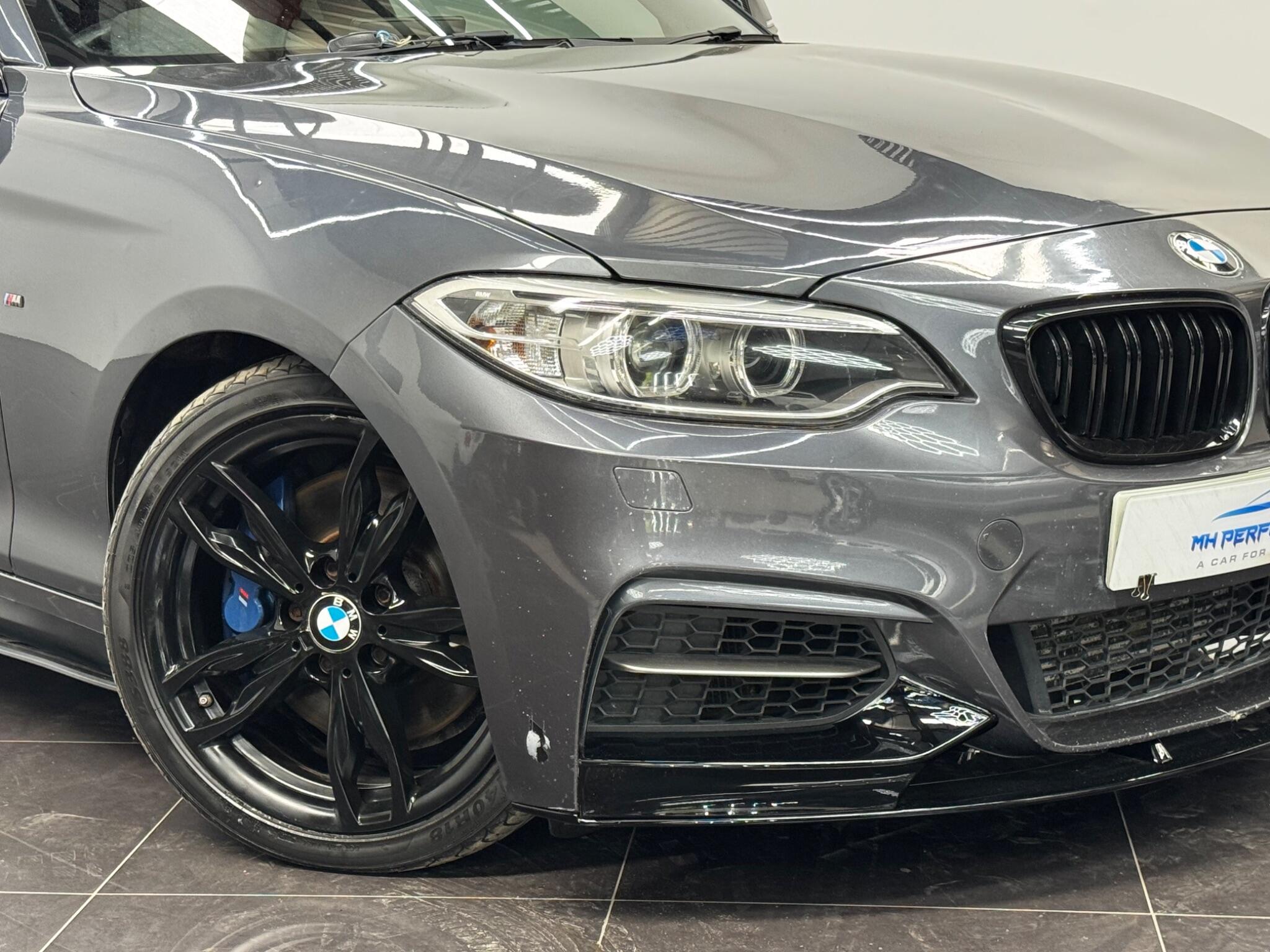 BMW 2 Series view 11