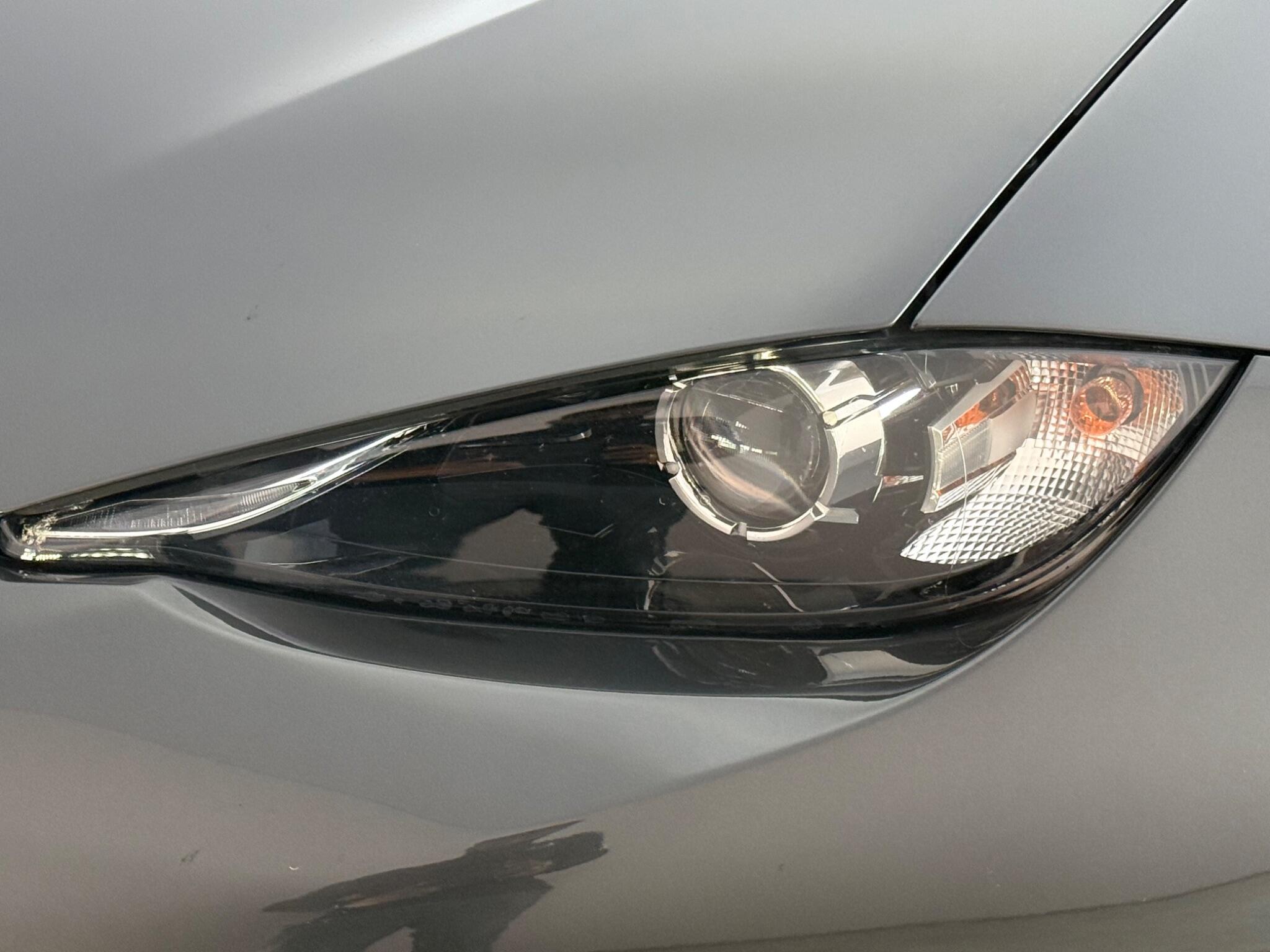 Mazda MX-5 view 13