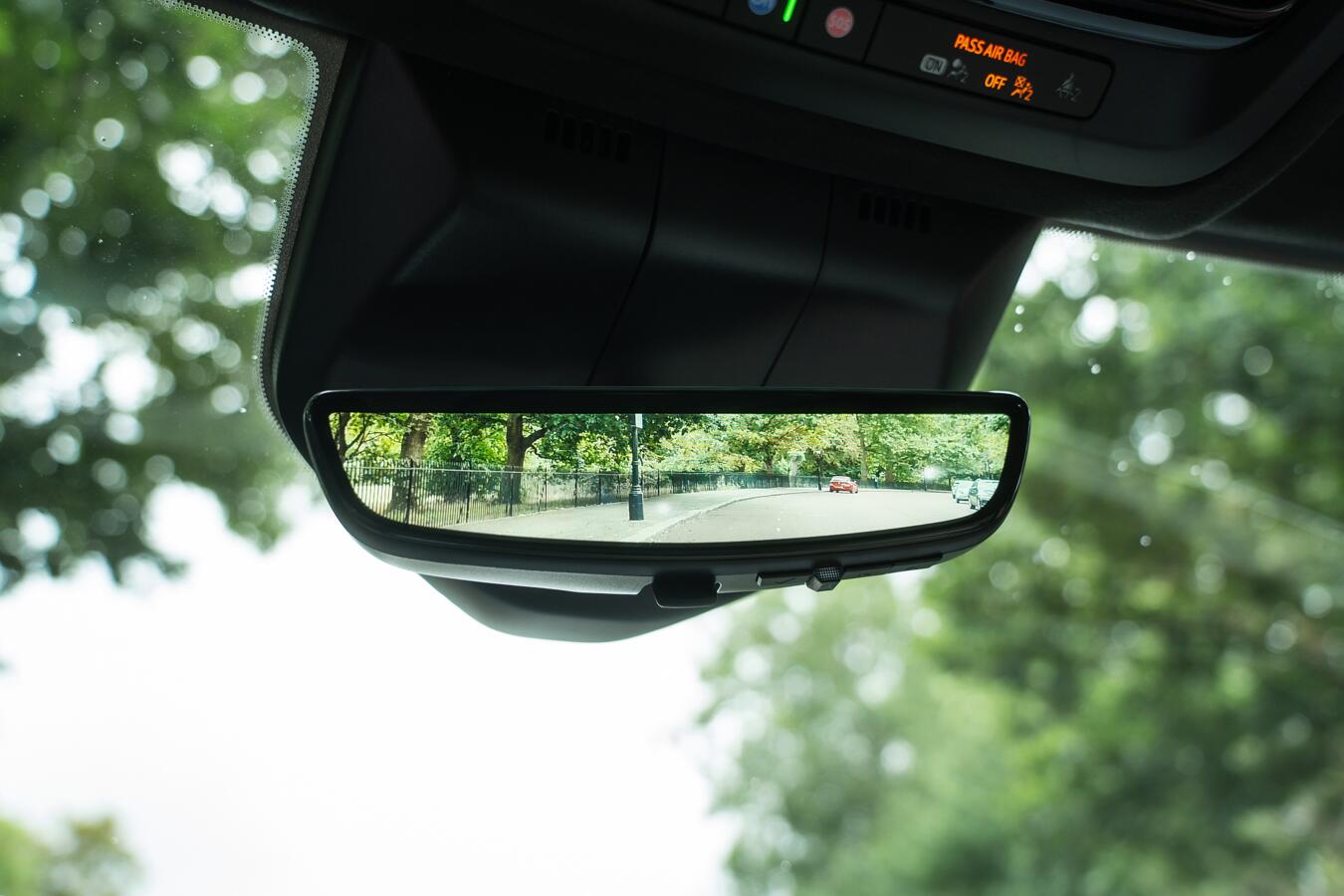 Cadillac Escalade view 44