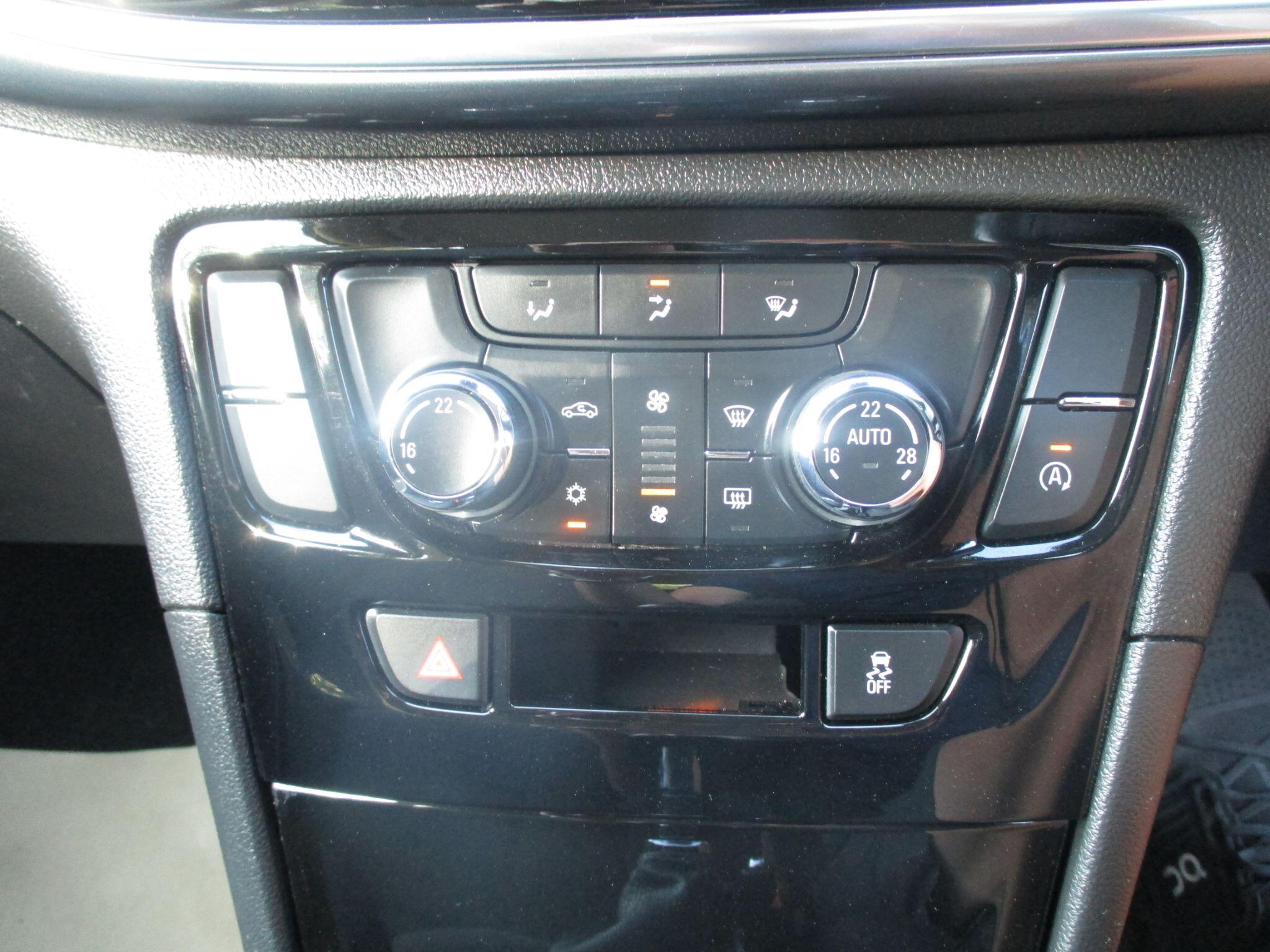 Vauxhall Mokka X view 42