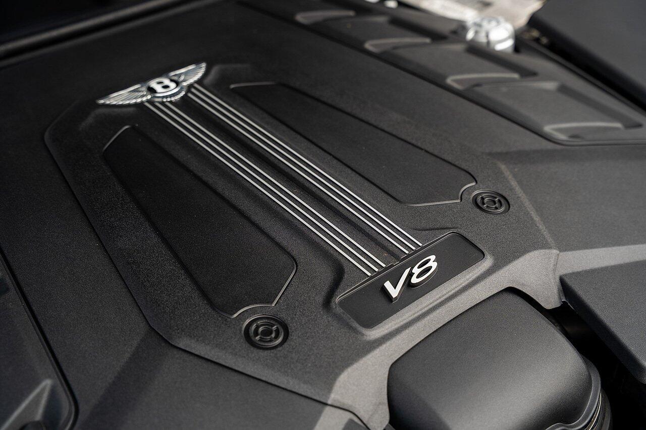 Bentley Bentayga view 94