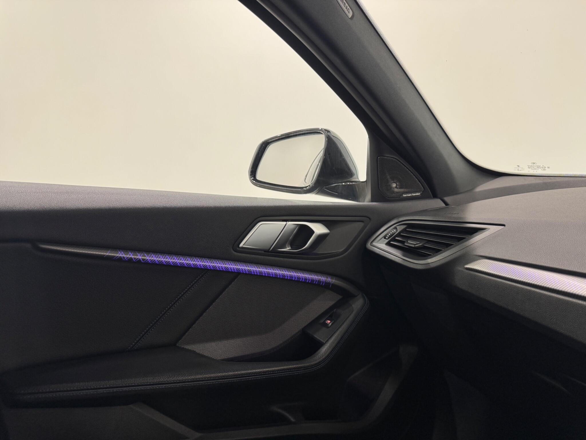 BMW 1 Series view 27