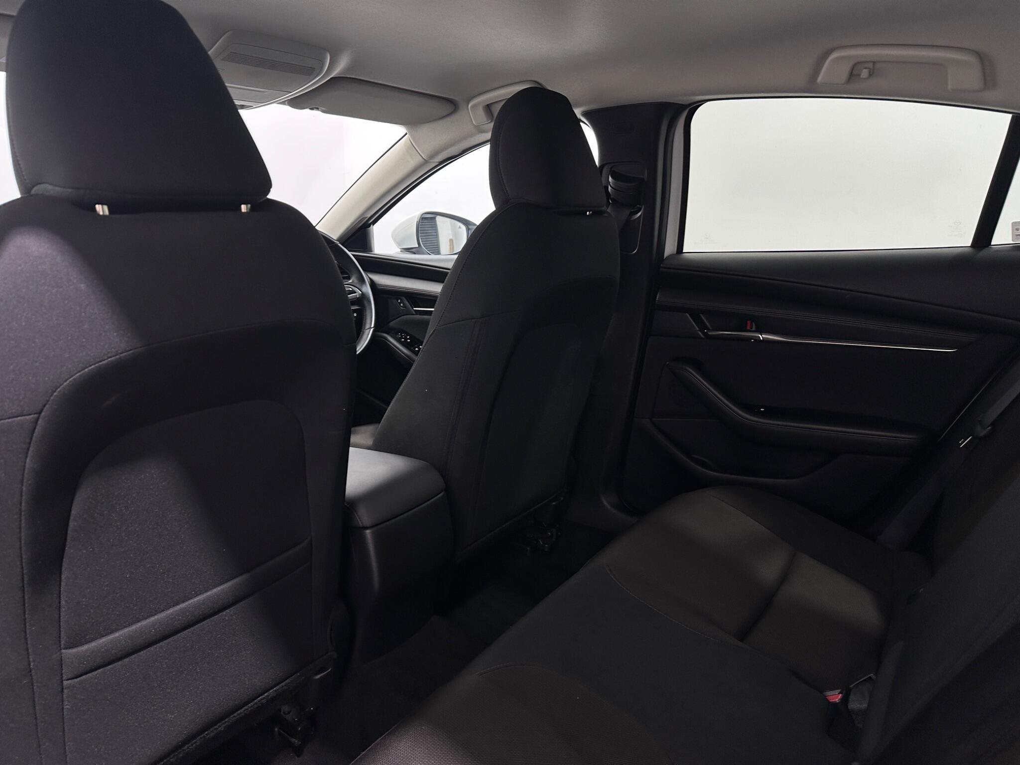 Mazda Mazda3 view 37
