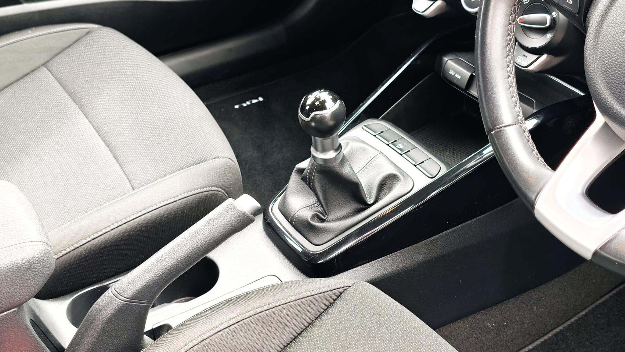 Kia Rio view 16