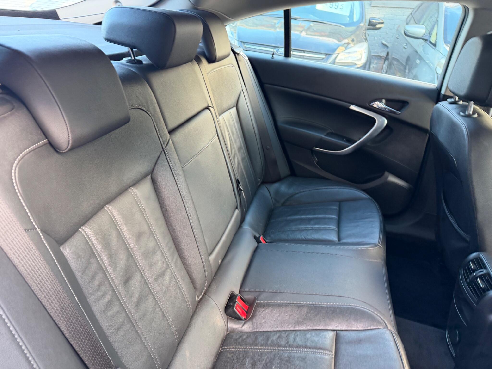 Vauxhall Insignia view 32