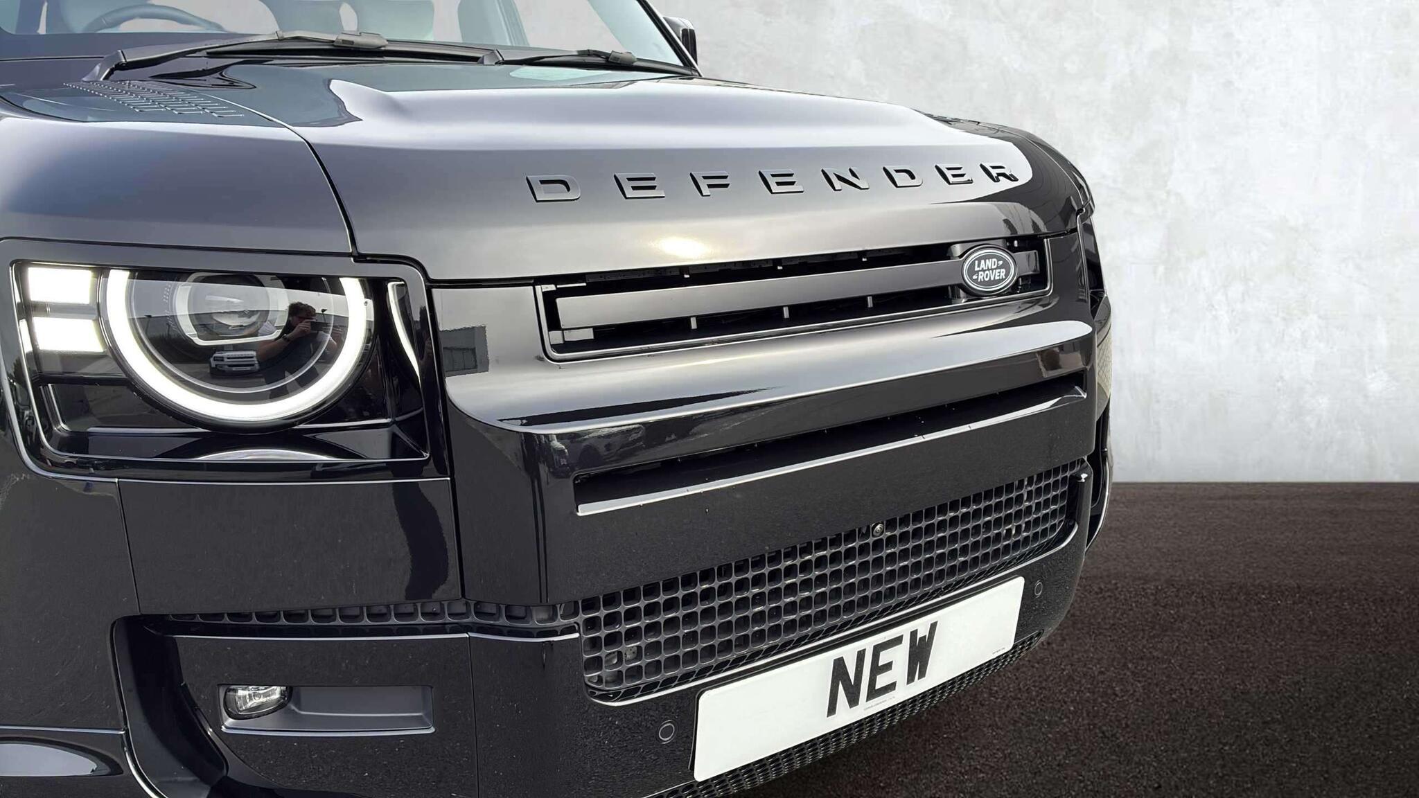 Land Rover Defender view 21