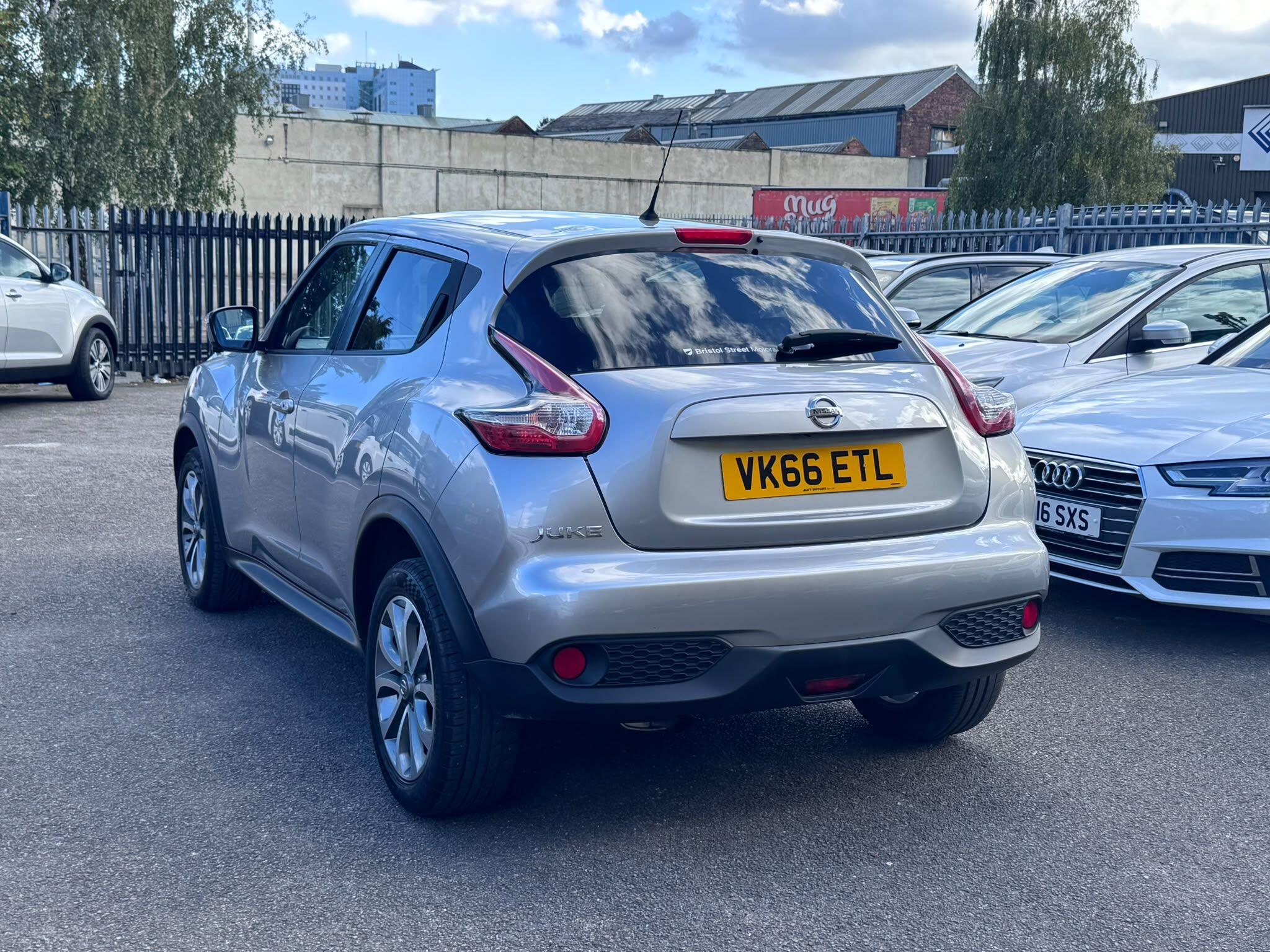 Nissan Juke view 4
