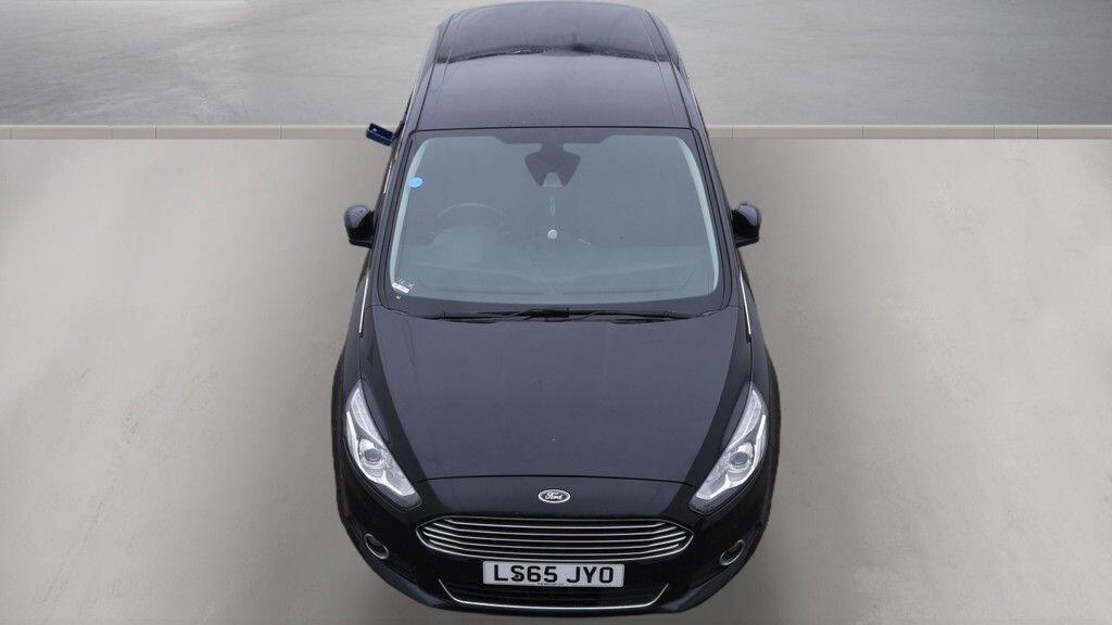 Ford S-Max view 7