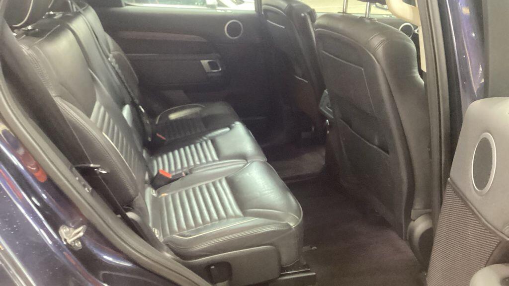 Land Rover Discovery 3 view 6