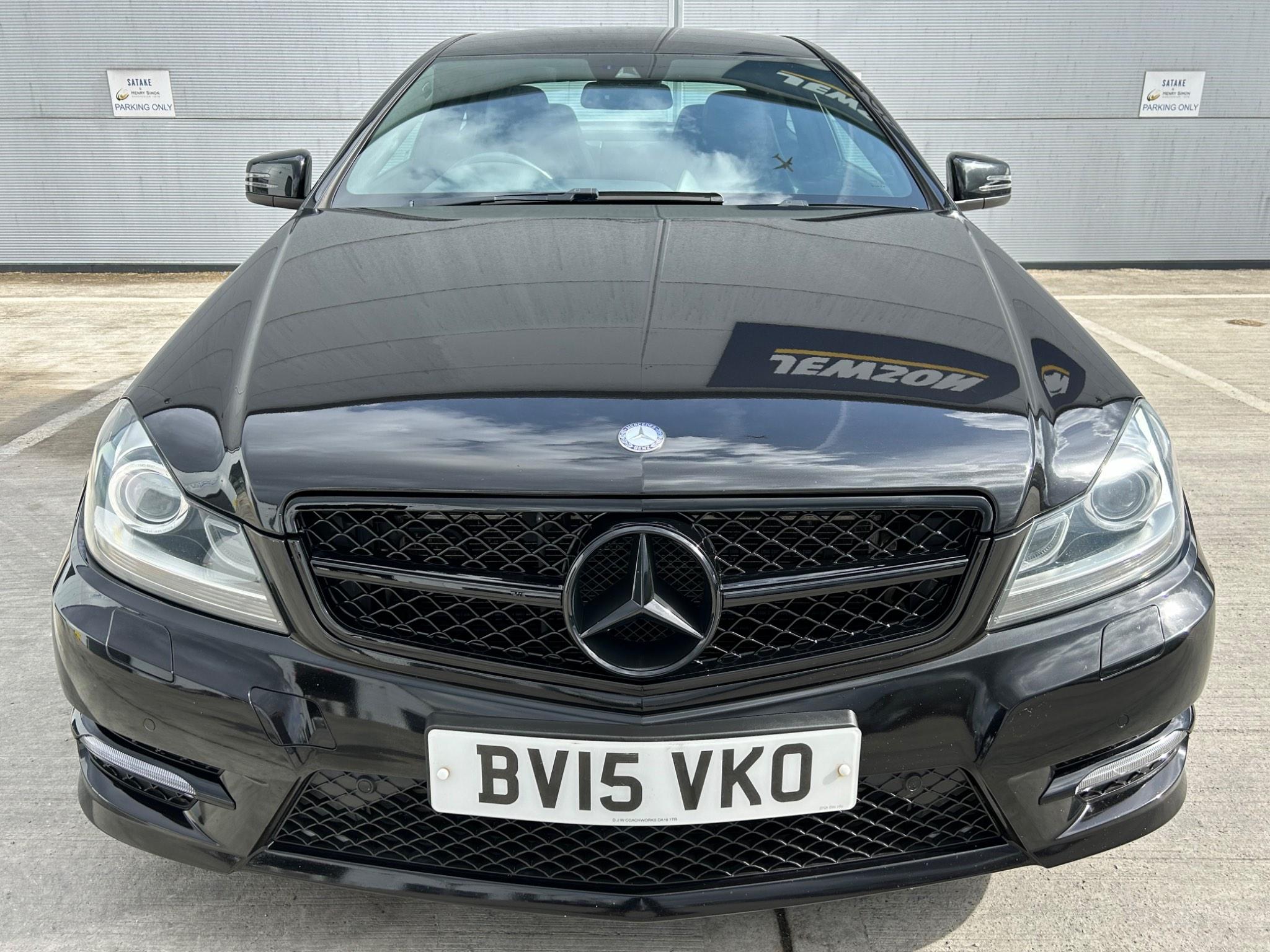 Mercedes-Benz C-Class view 3