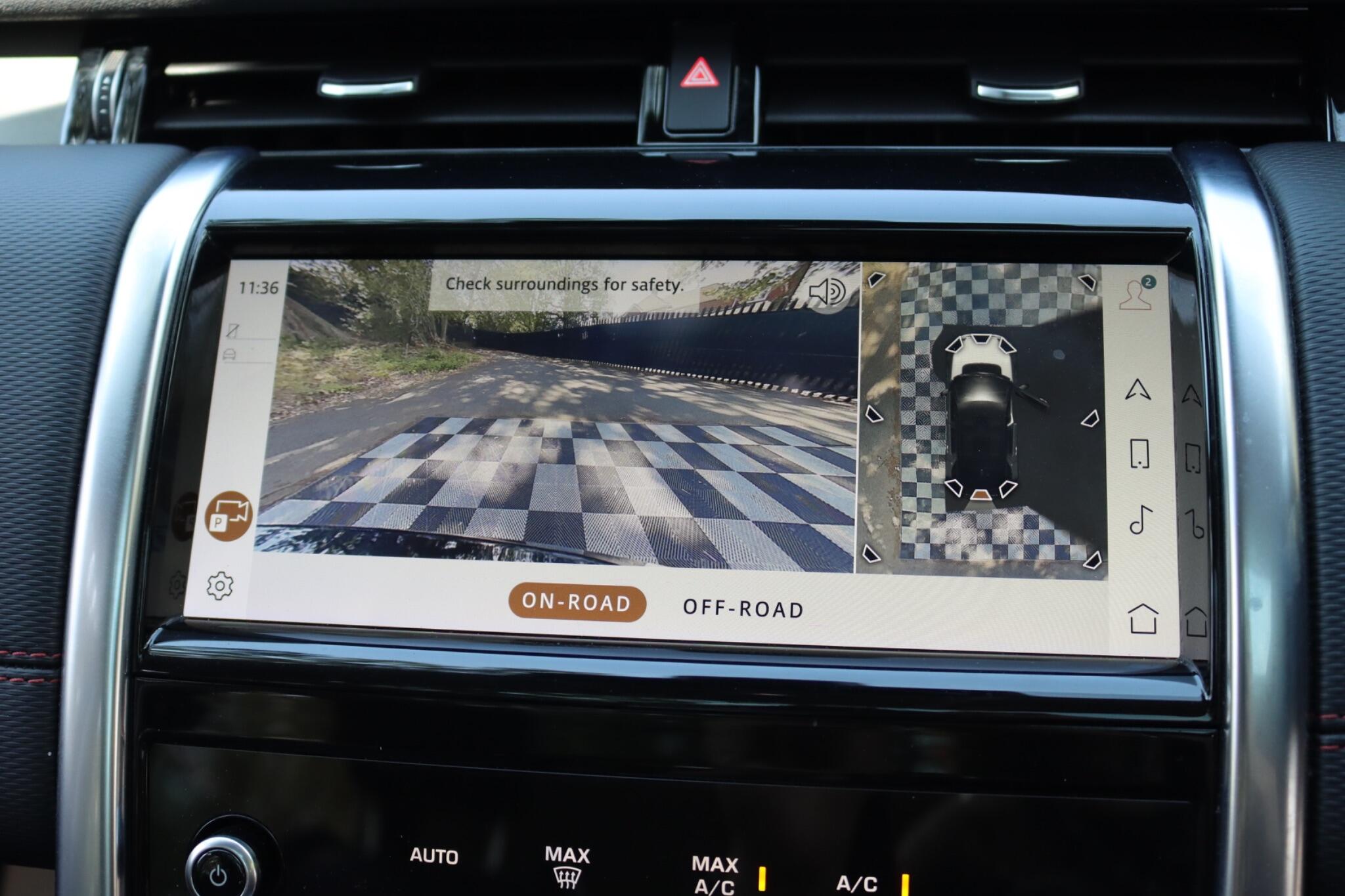 Land Rover Discovery Sport view 32