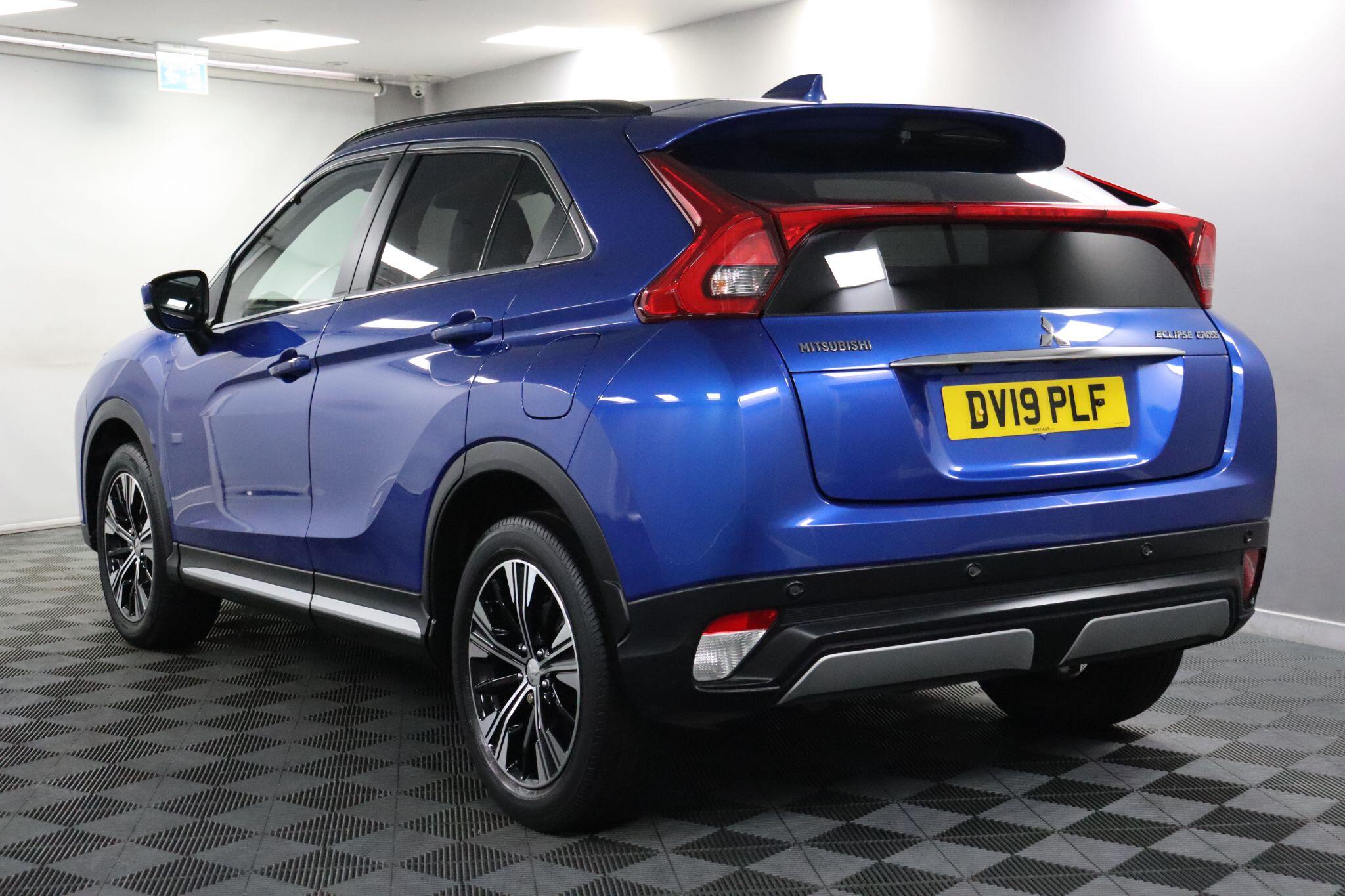 Mitsubishi Eclipse Cross view 19