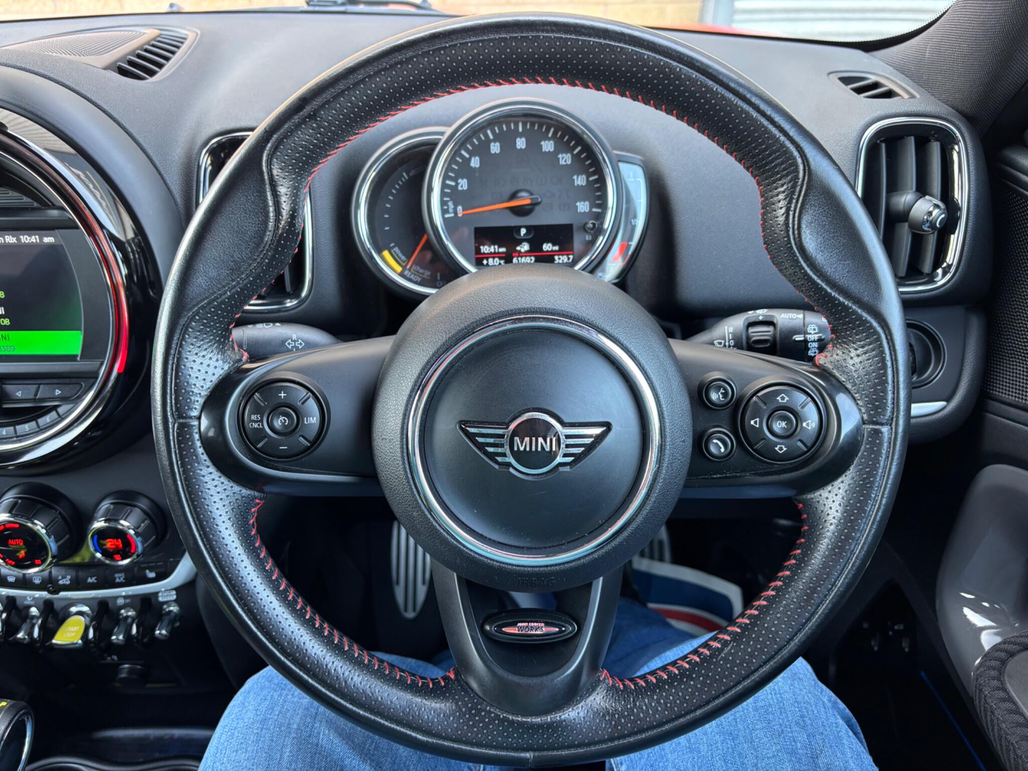 Mini Countryman view 29
