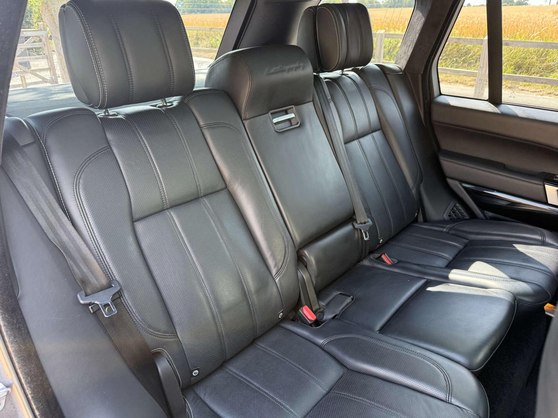 Land Rover Range Rover view 15
