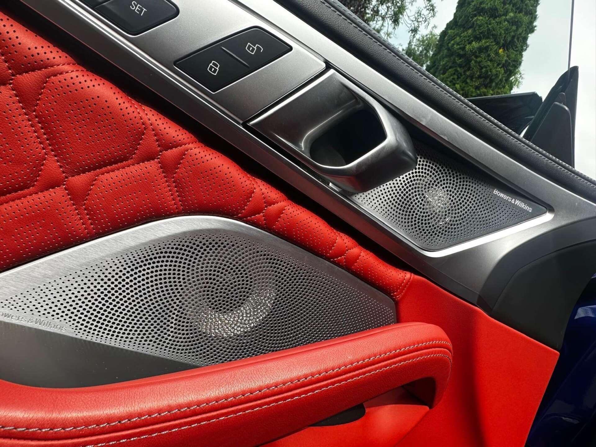 BMW M8 view 11