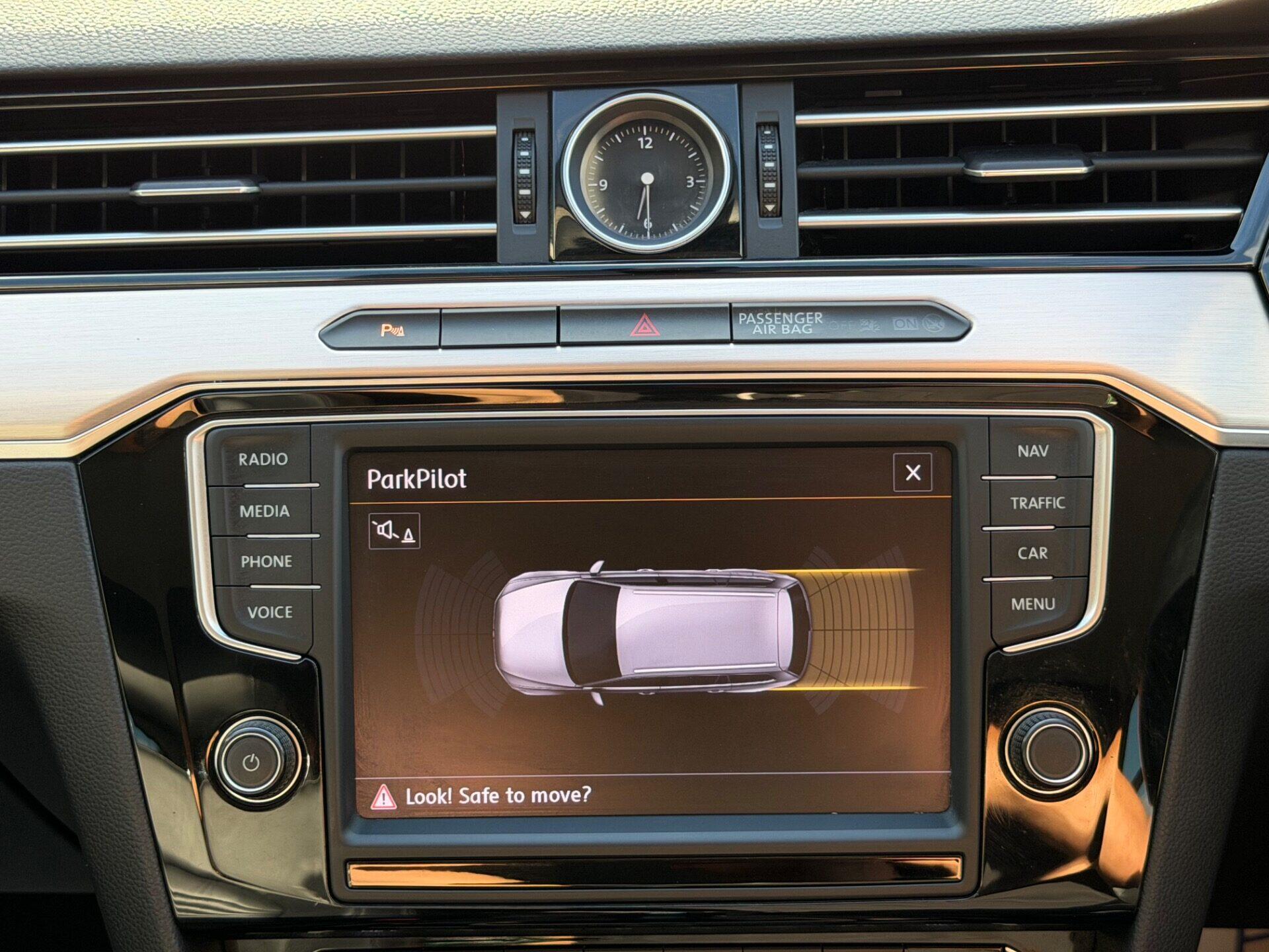 Volkswagen Passat view 39