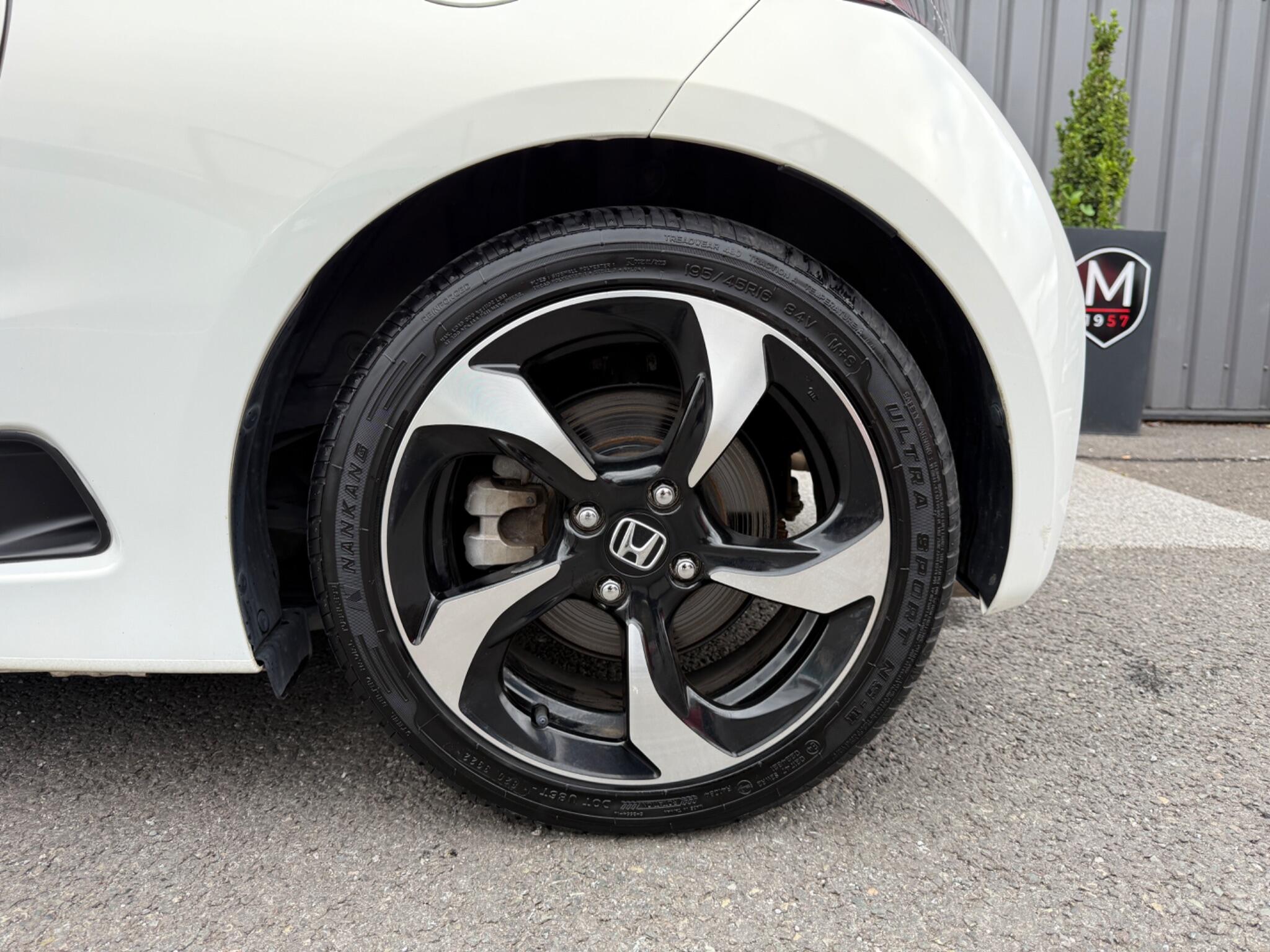Honda S660 view 32