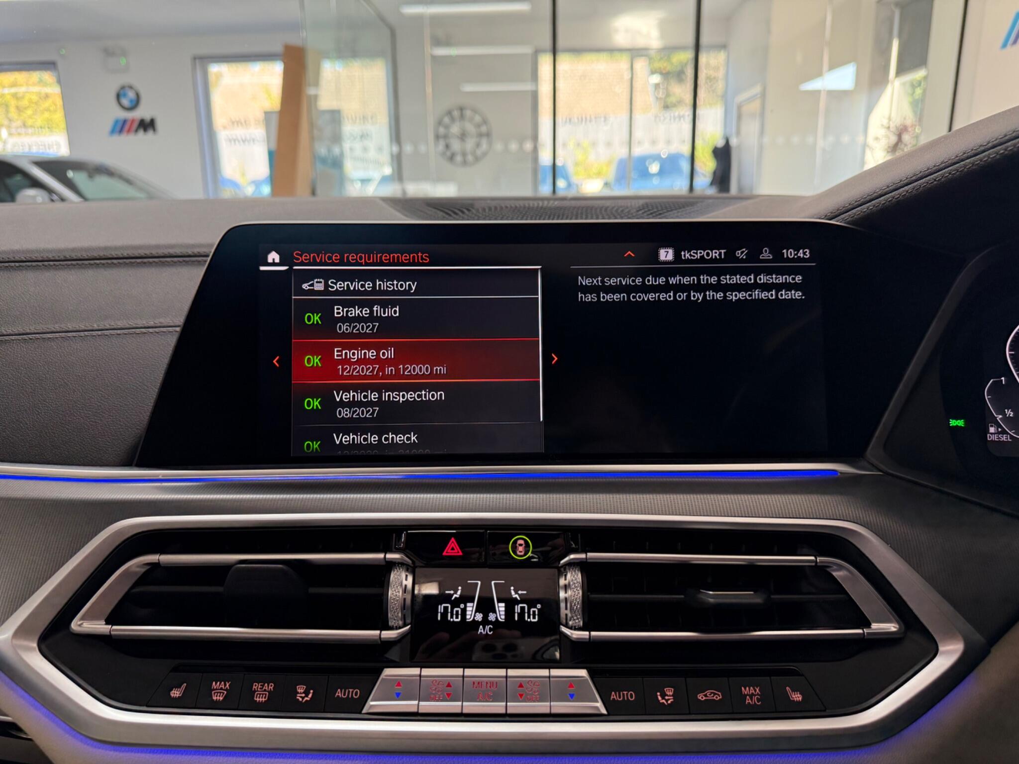 BMW X5 view 19