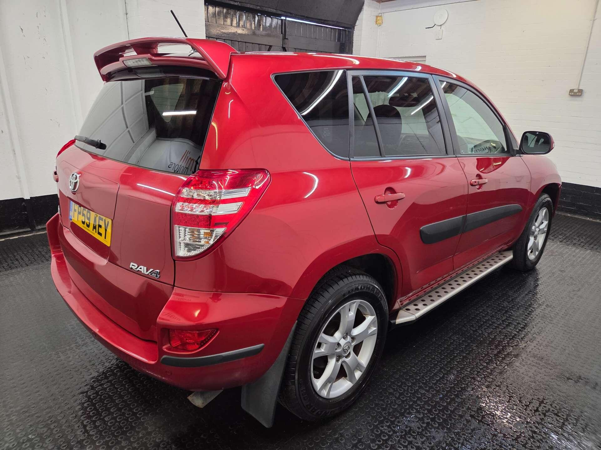 Toyota RAV4 view 27