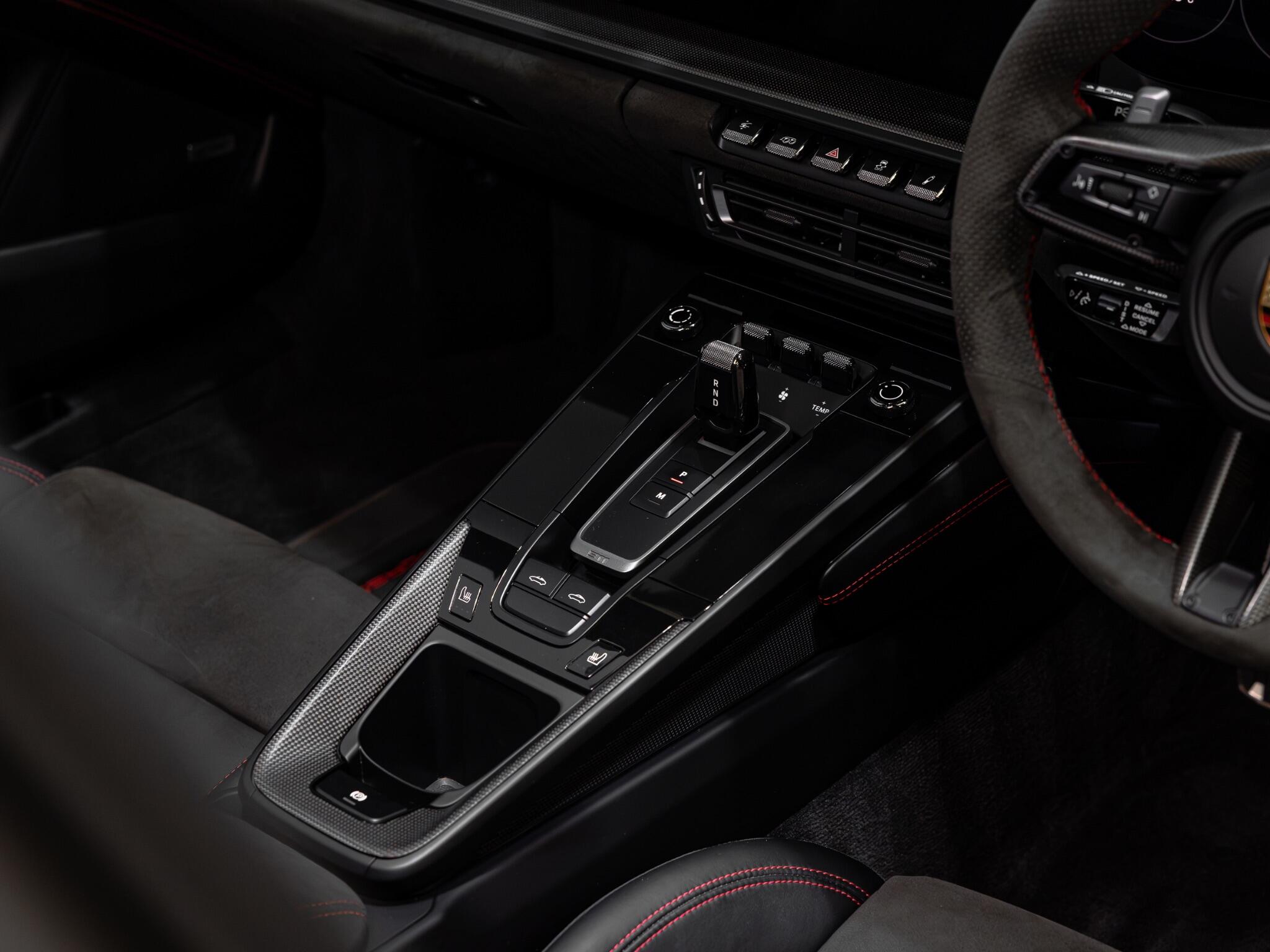 Porsche 911 view 22