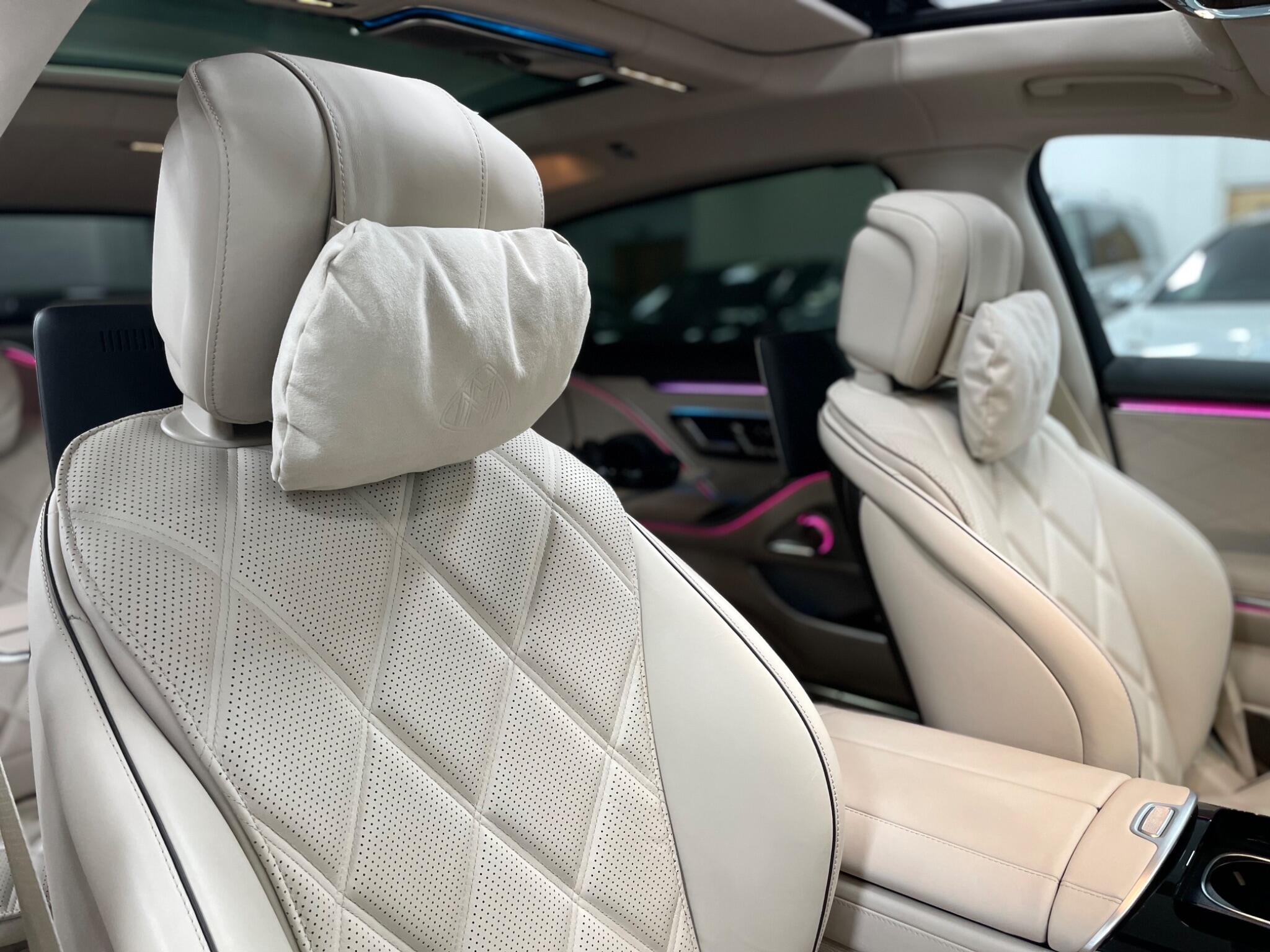 Mercedes-Benz S-Class view 30
