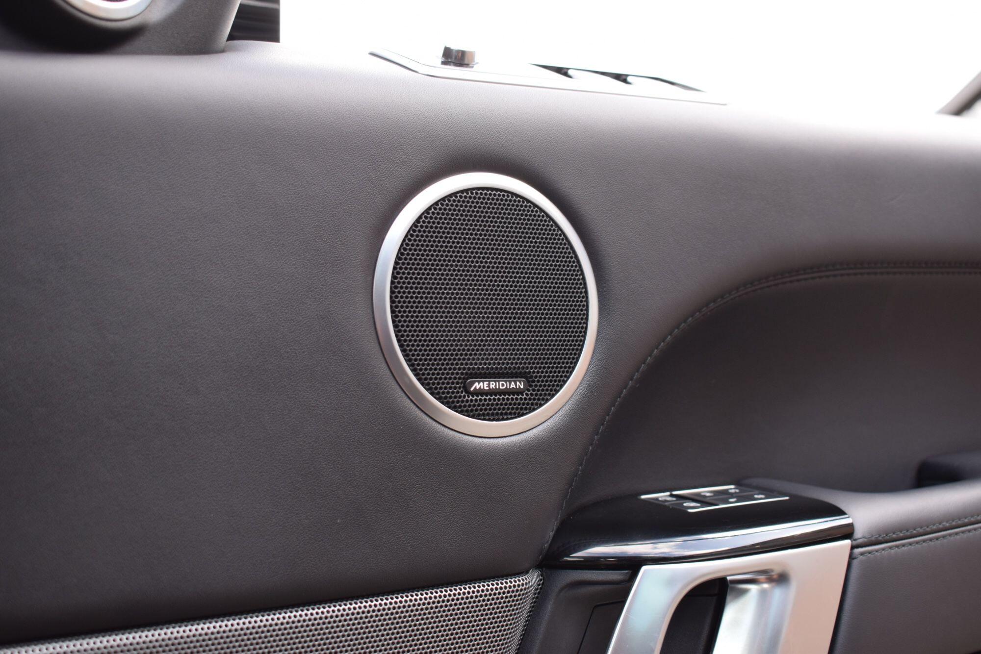 Land Rover Range Rover Sport view 18