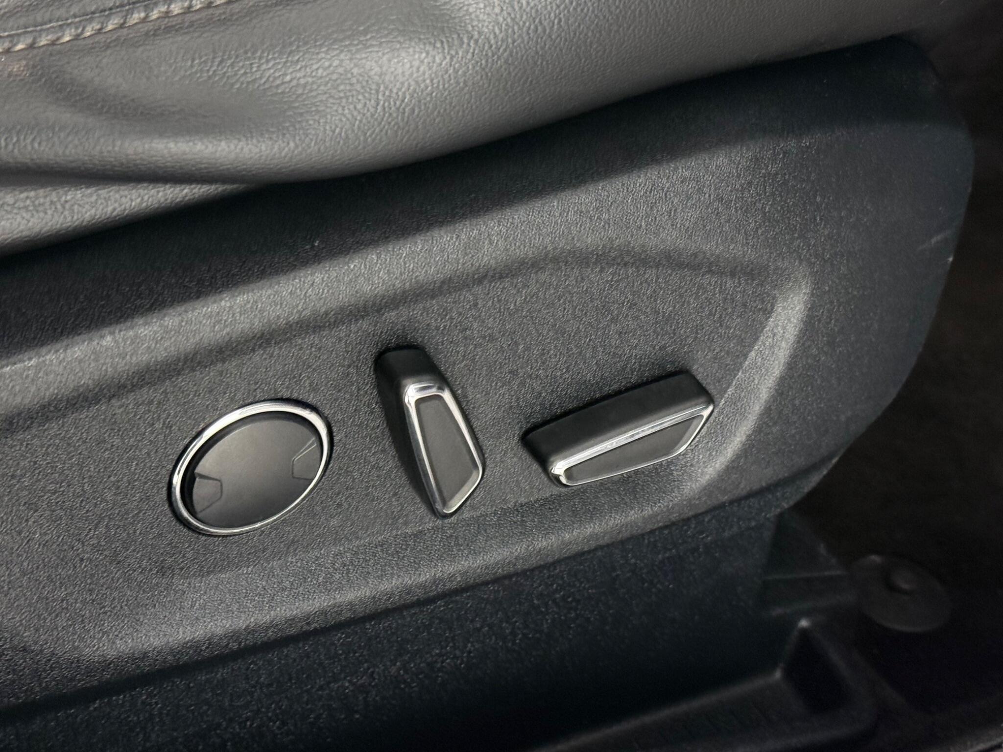 Ford Edge view 20